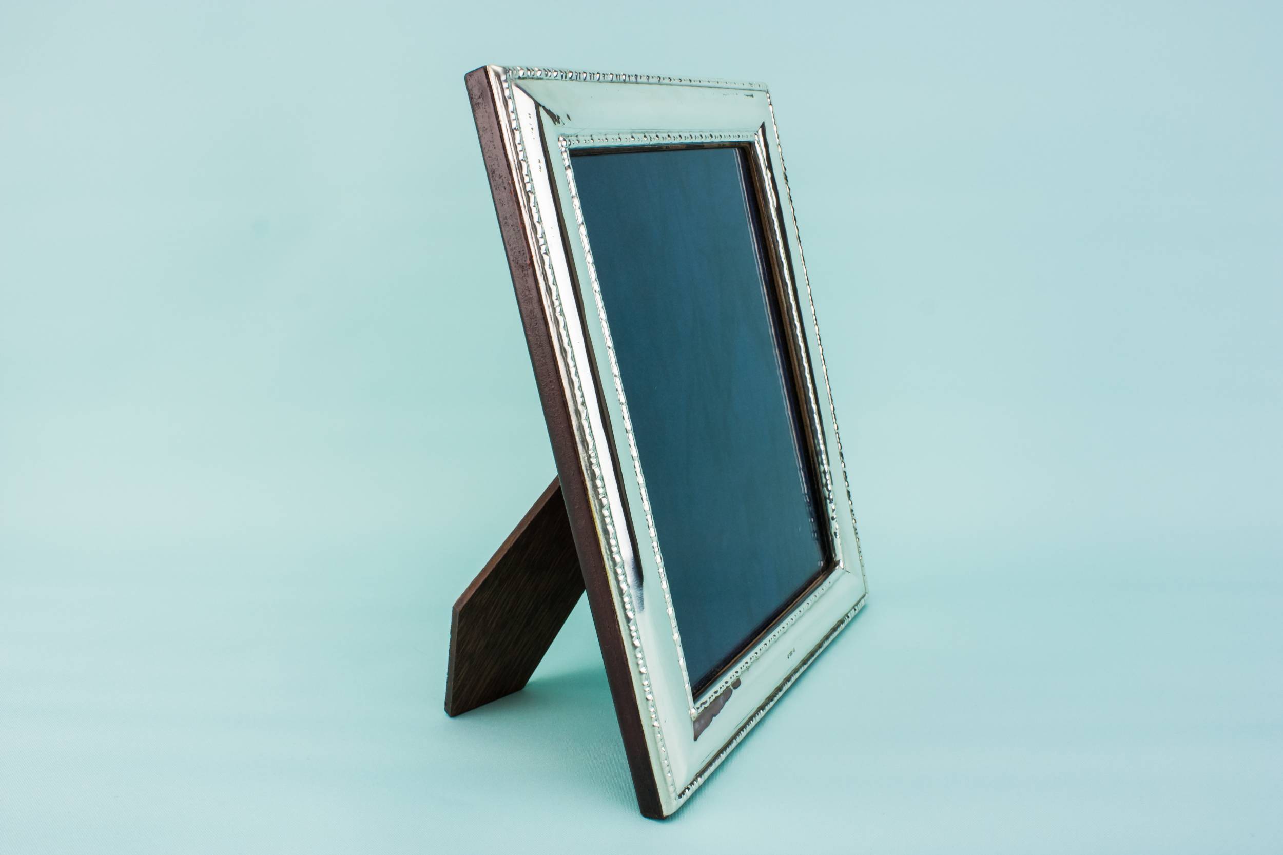 Sterling Silver RH — Medium silver frame 1