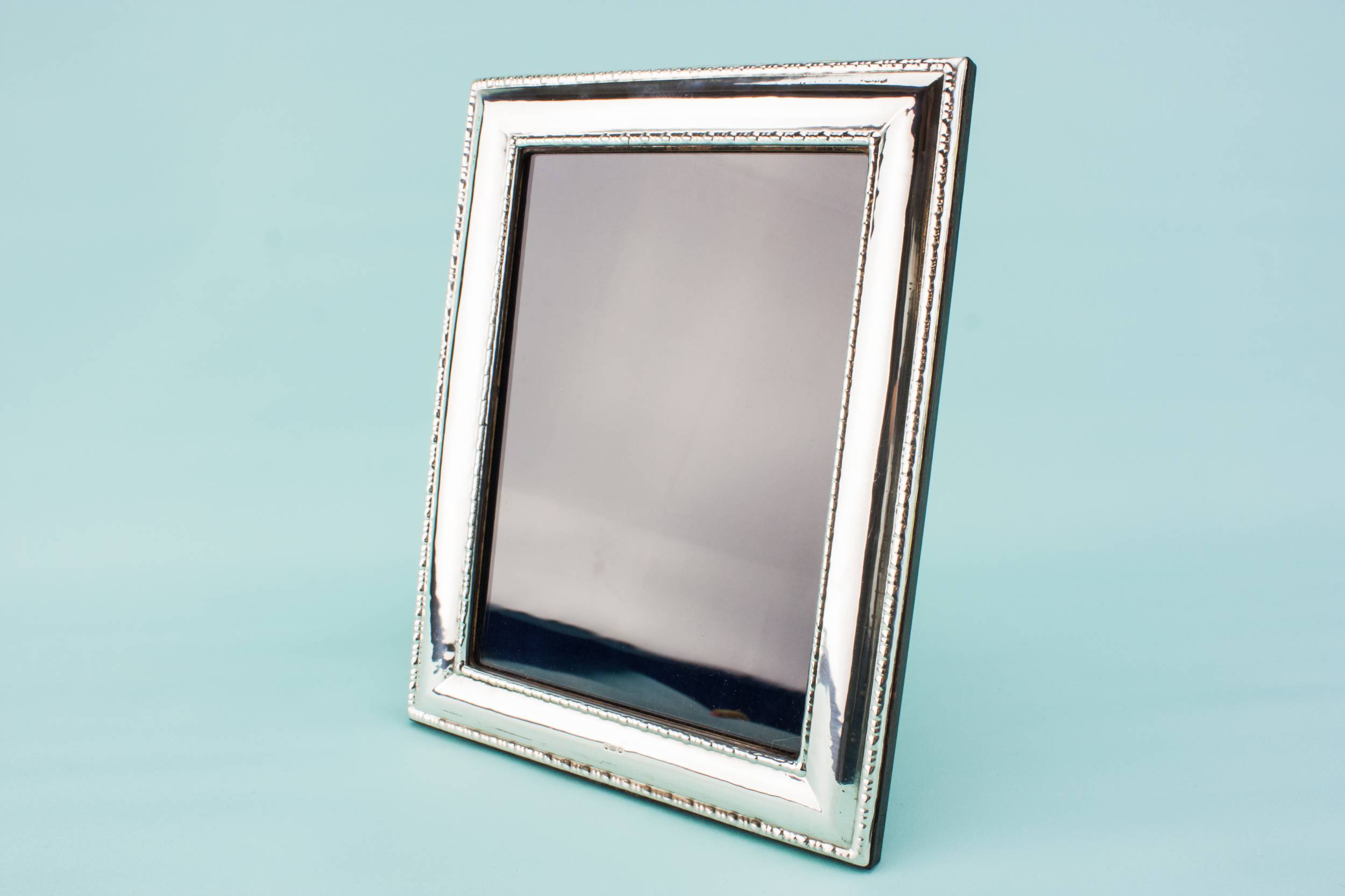 Sterling Silver RH — Medium silver frame 3