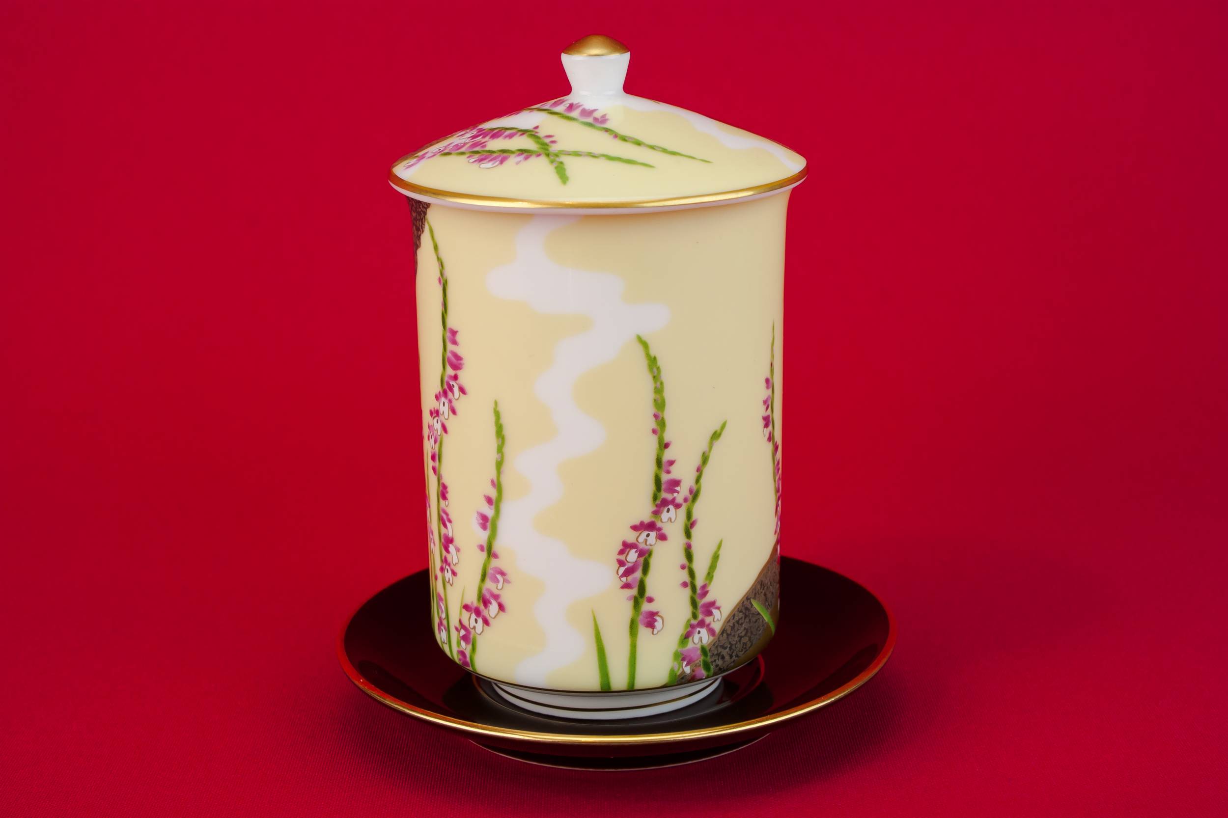 Yellow Vintage Porcelain — Porcelain condiment jar 3