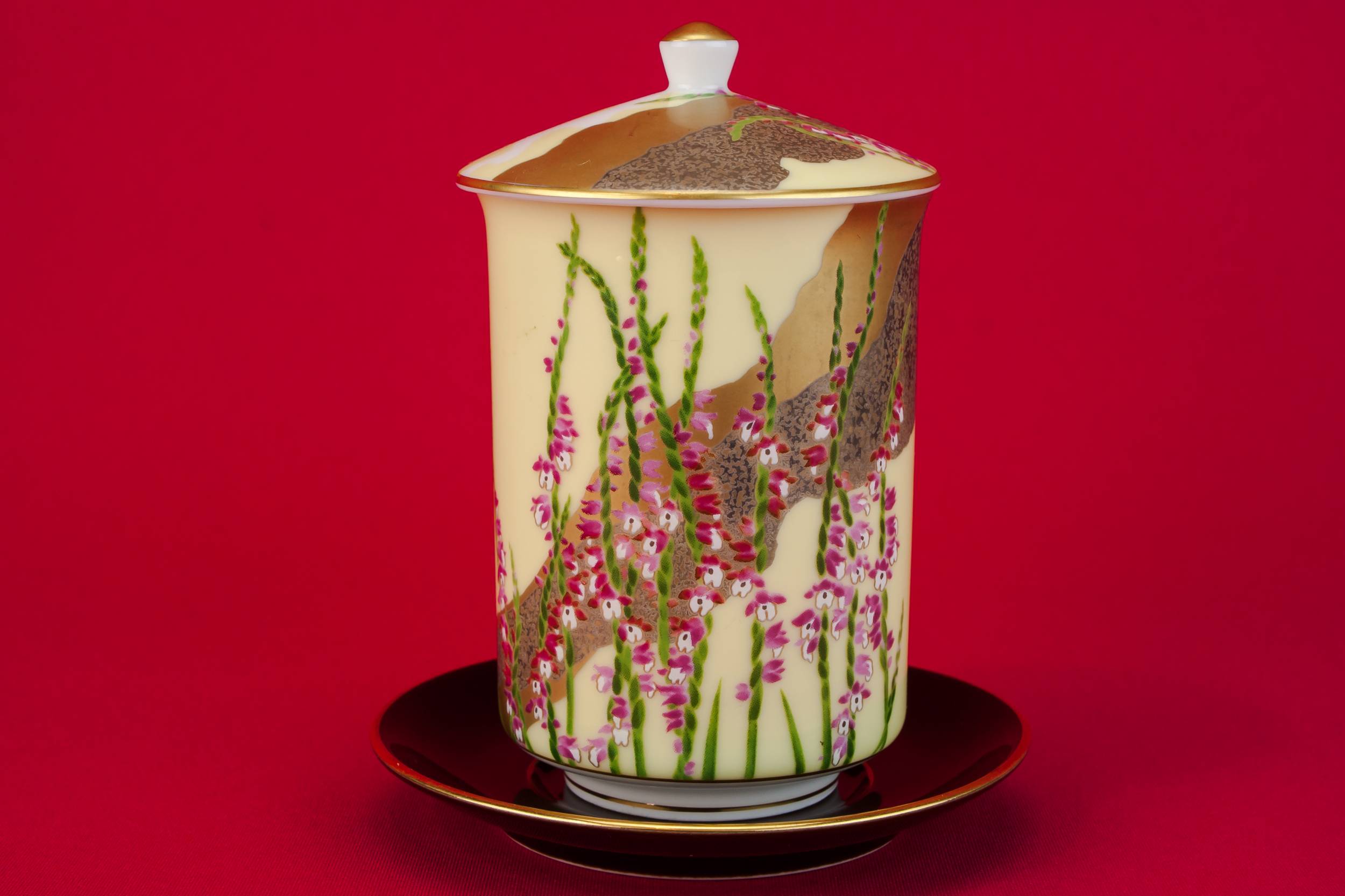 Yellow Vintage Porcelain — Porcelain condiment jar 5