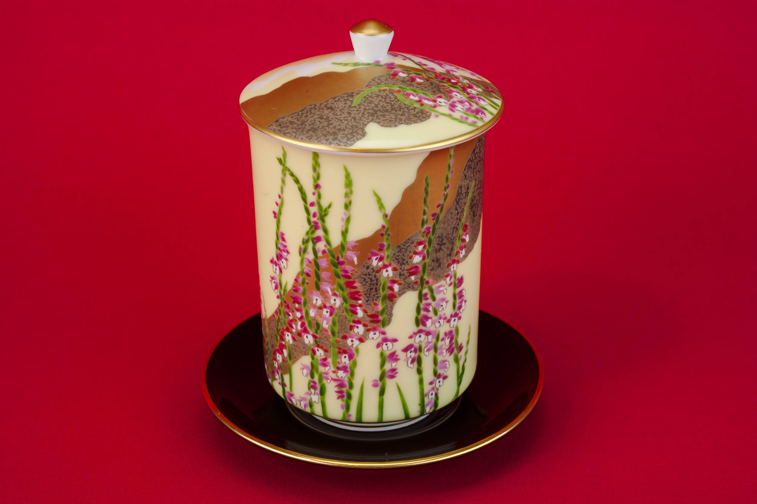 Yellow Vintage Porcelain — Porcelain condiment jar
