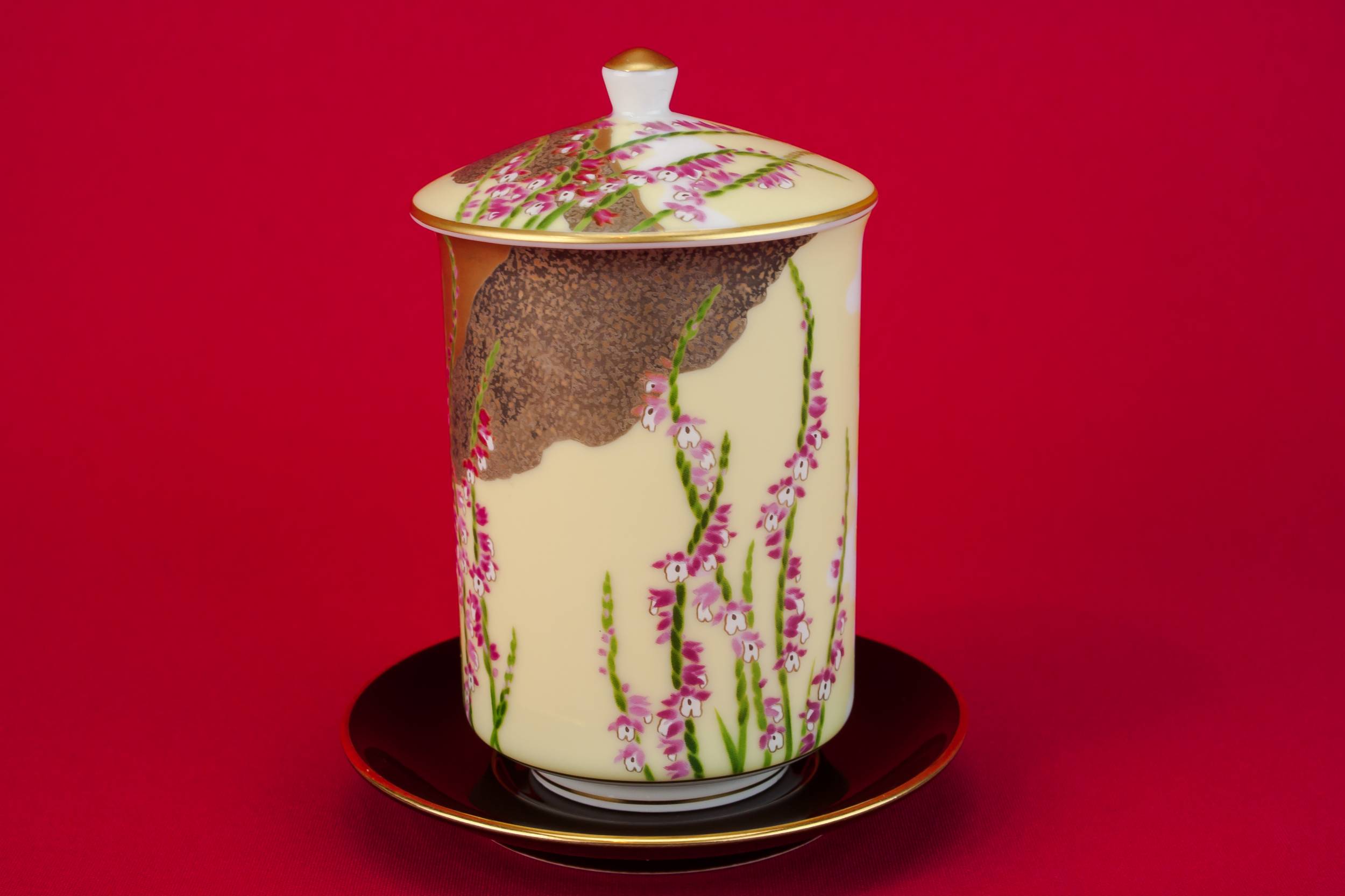 Yellow Vintage Porcelain — Porcelain condiment jar 2