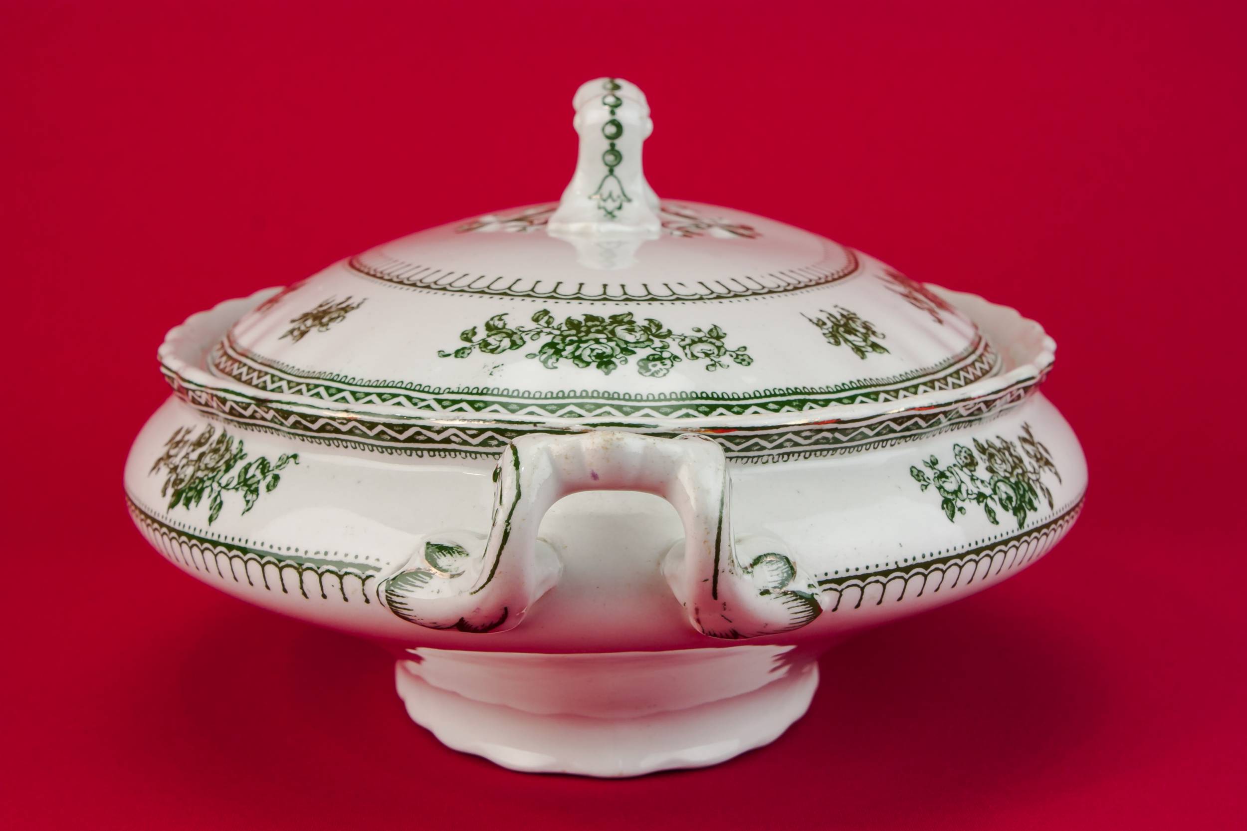 Opulent Pottery TUREEN — Neo-Classical pottery tureen 2