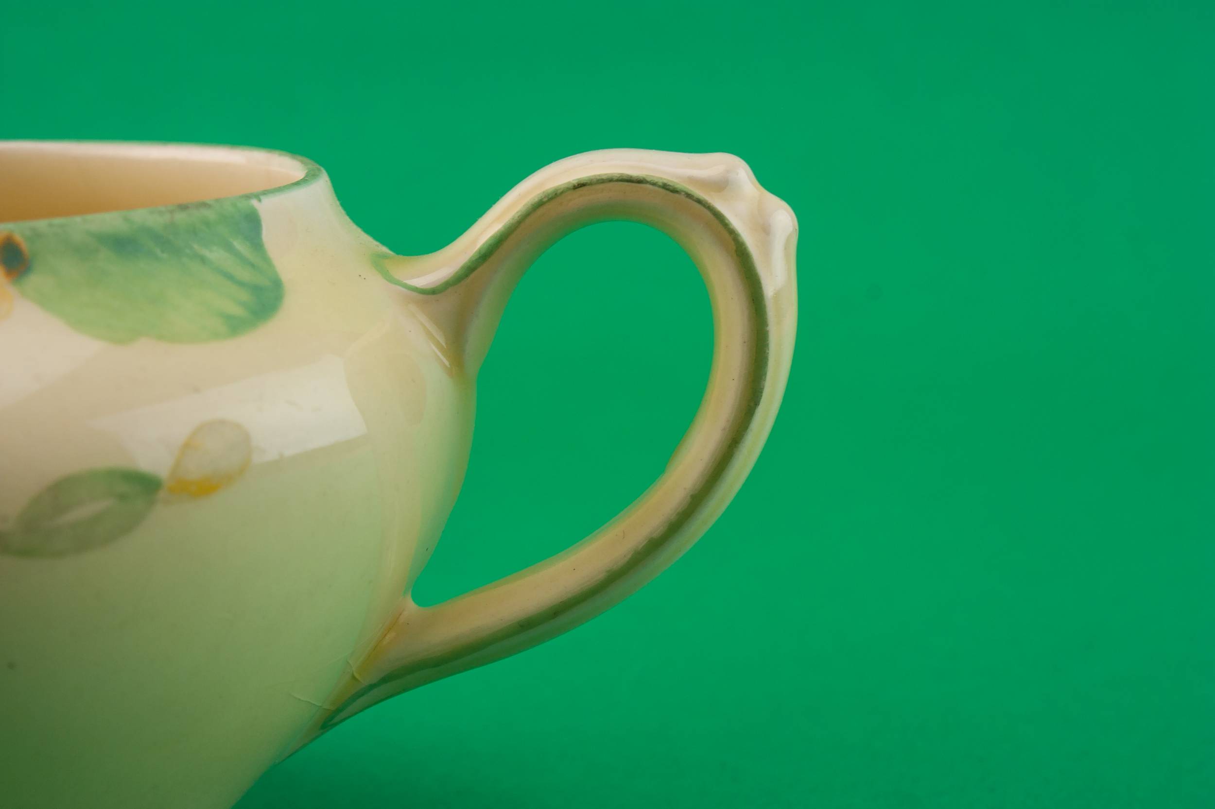 Vintage Medium Retro — Art Deco pottery gravy boat 3