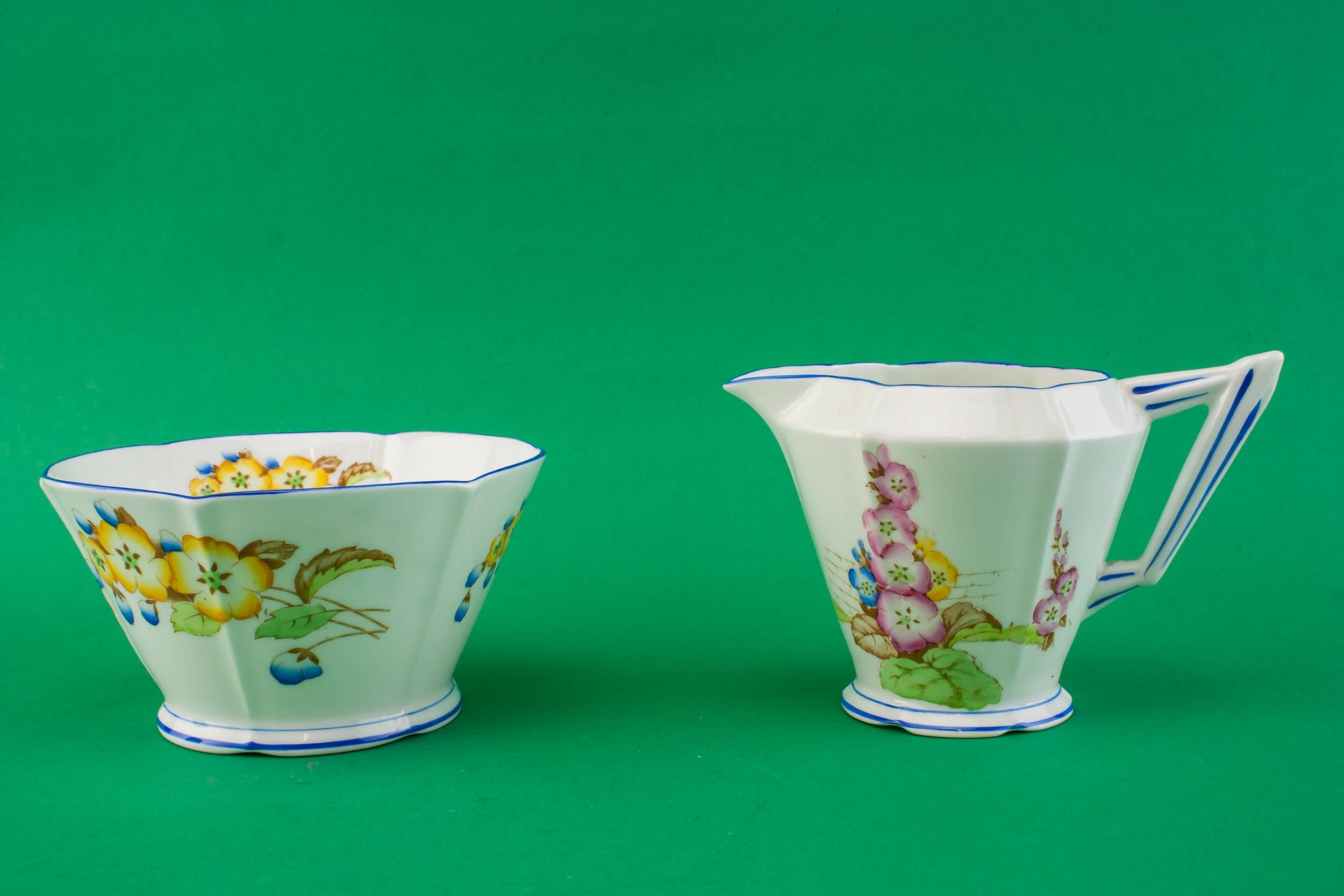 Persons Elegant Vintage — Six persons tea set 2