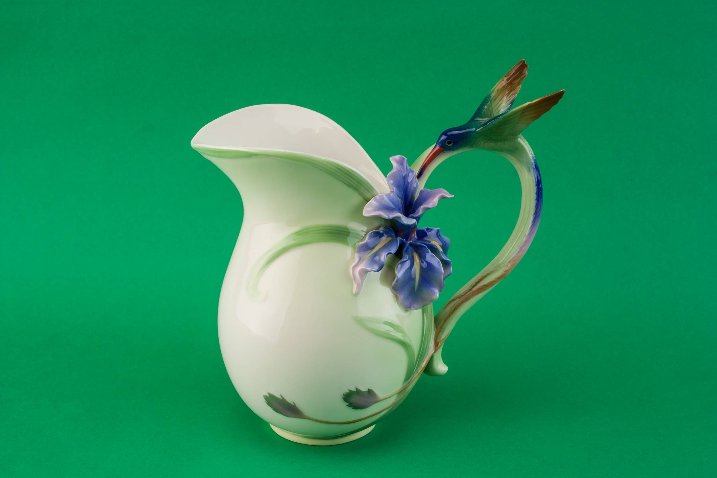 Elegant Vintage Porcelain — Porcelain water jug