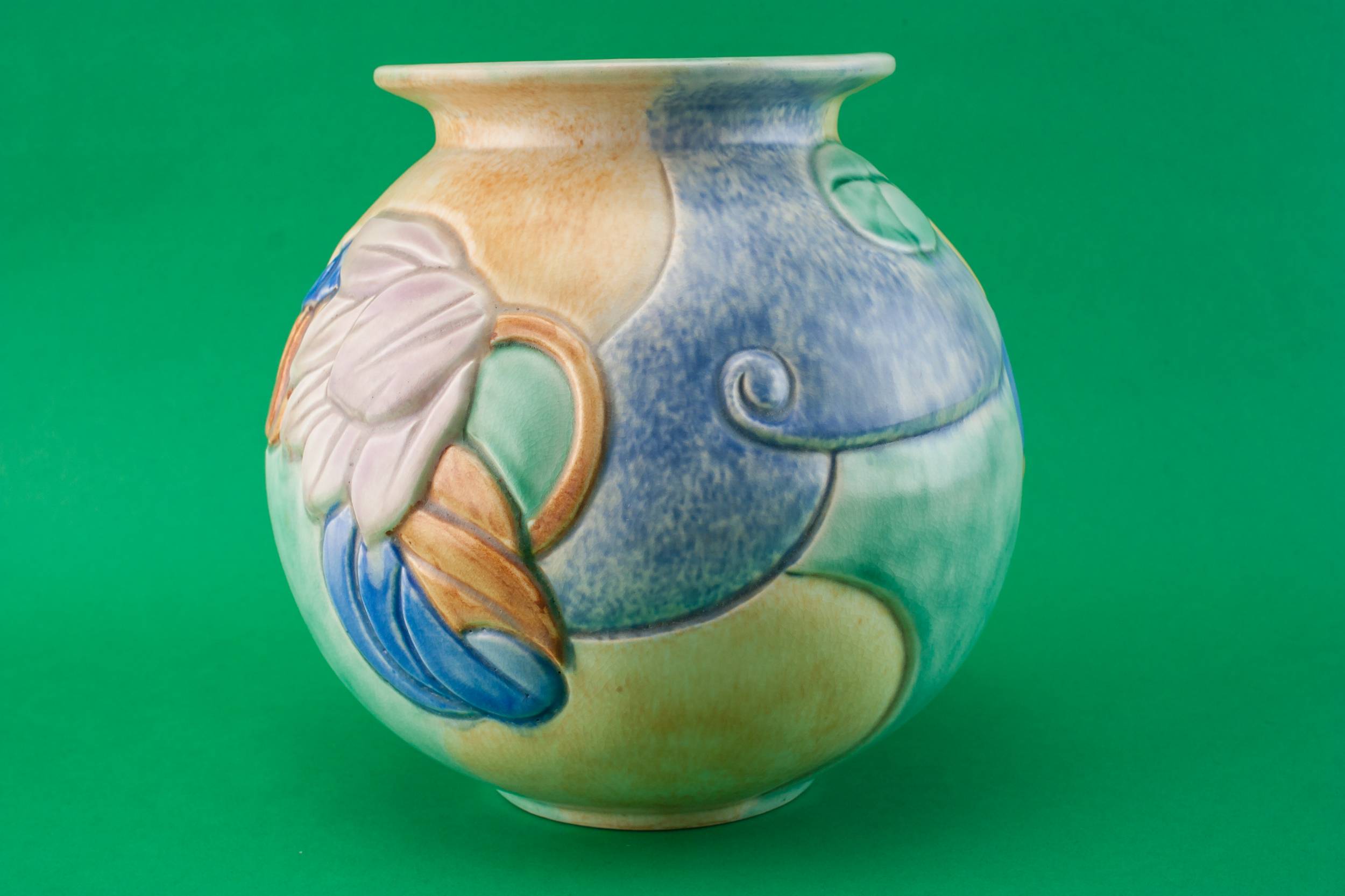 Pottery Vintage Floral — Art Deco pottery vase 3