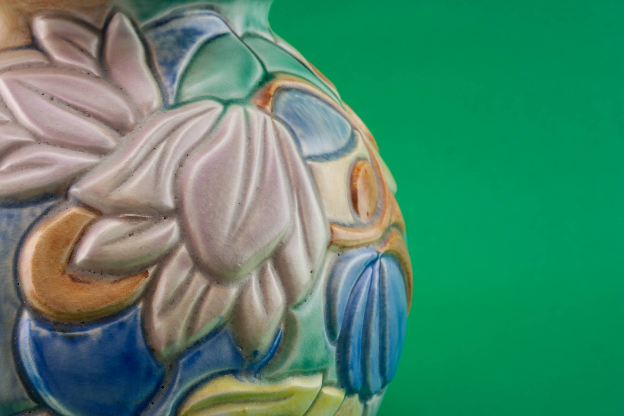 Pottery Vintage Floral — Art Deco pottery vase 2
