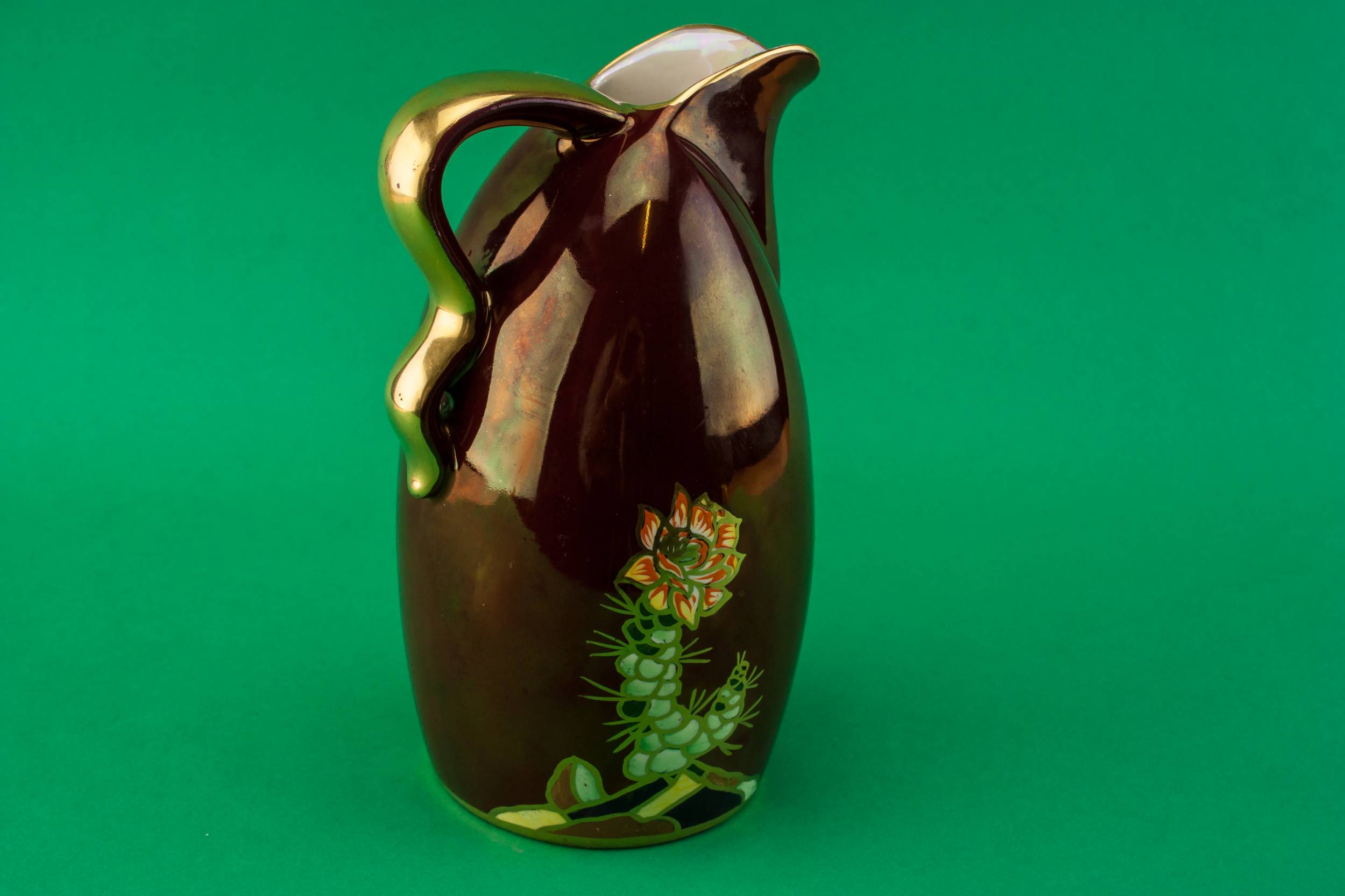 Spectacular Art Deco — Art Deco water jug 1