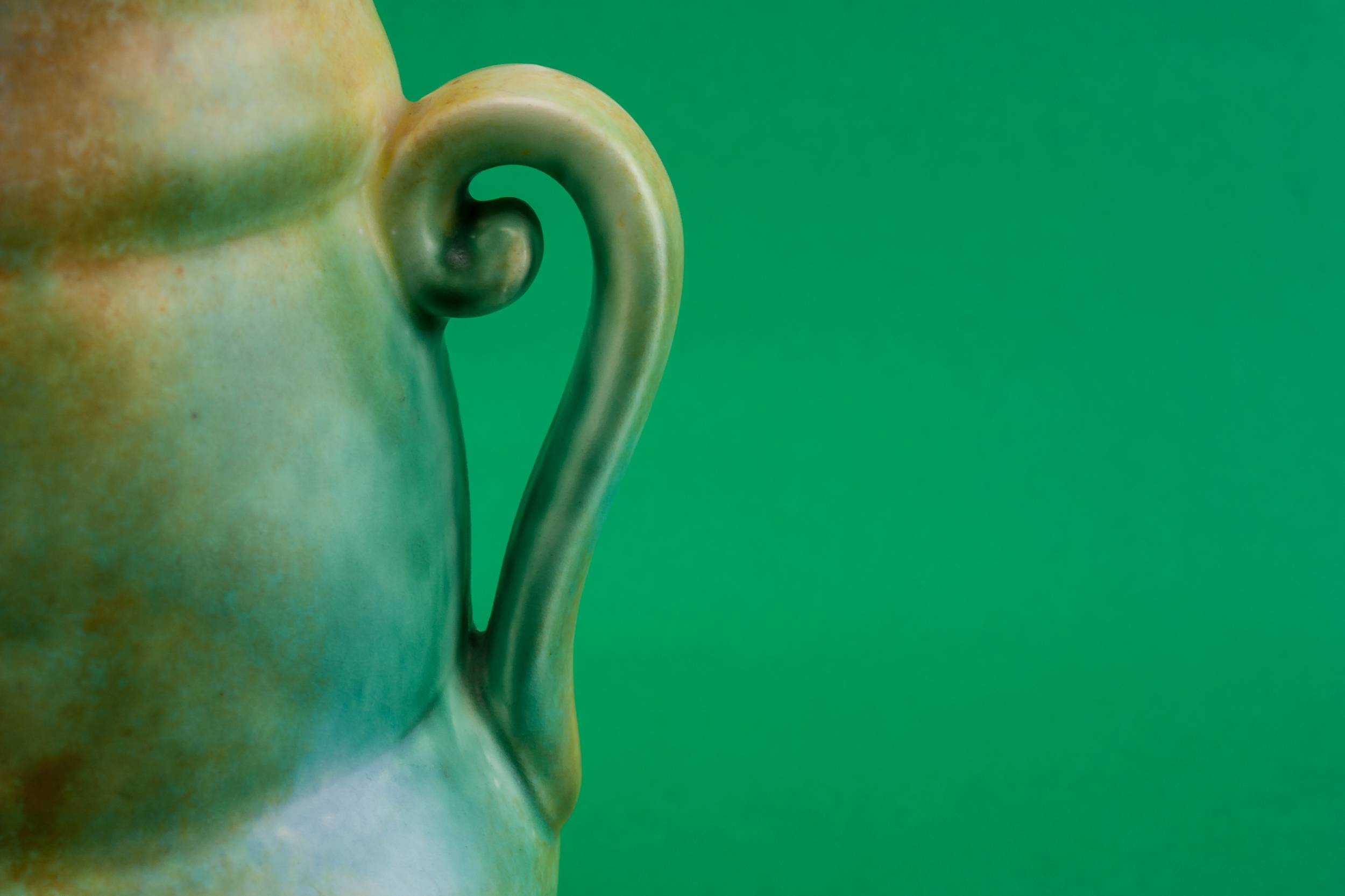 Vintage Pottery VASE — Medium pottery vase 1
