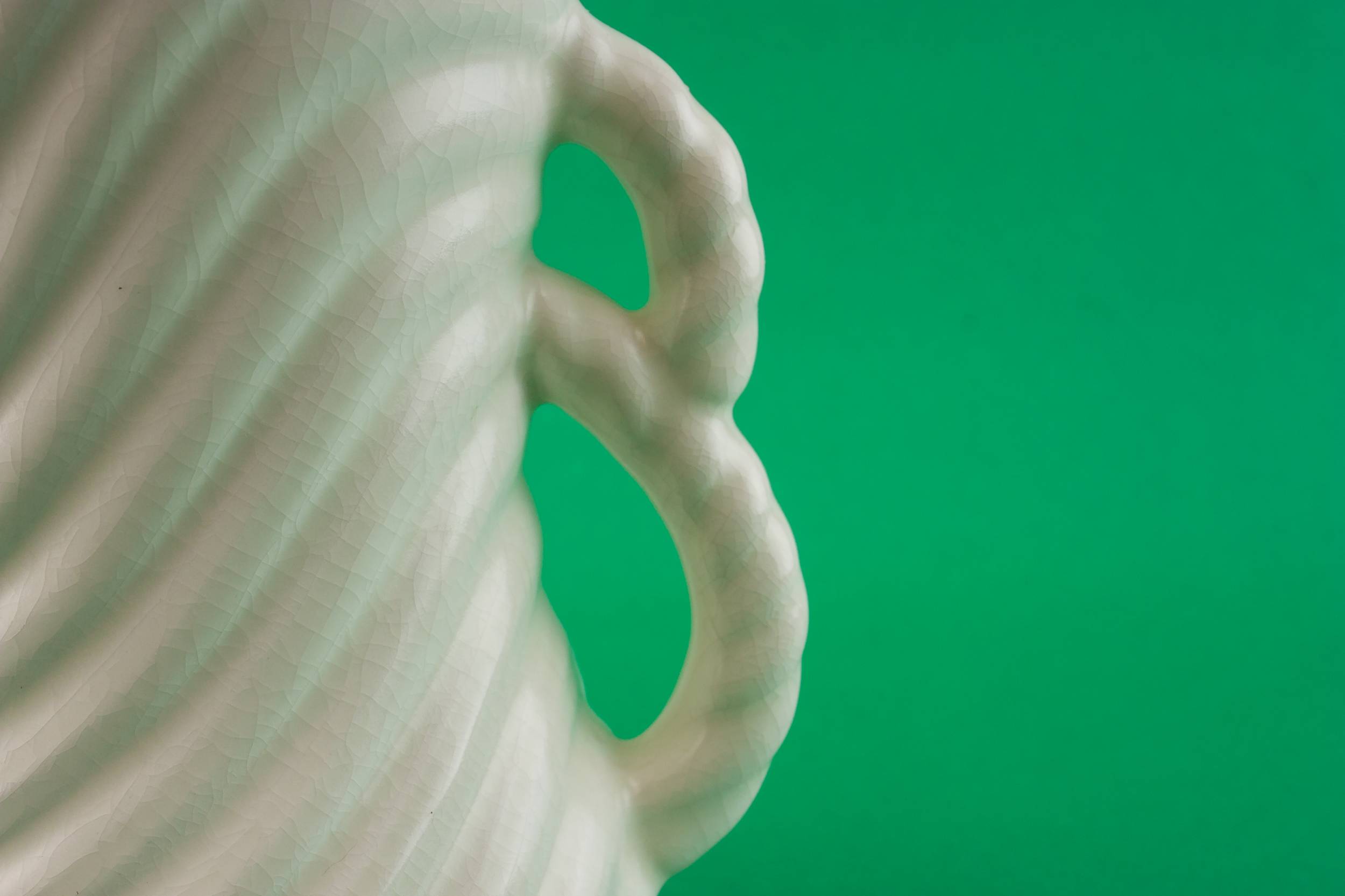 Elegant Art Deco — Sylvac pottery vase 4