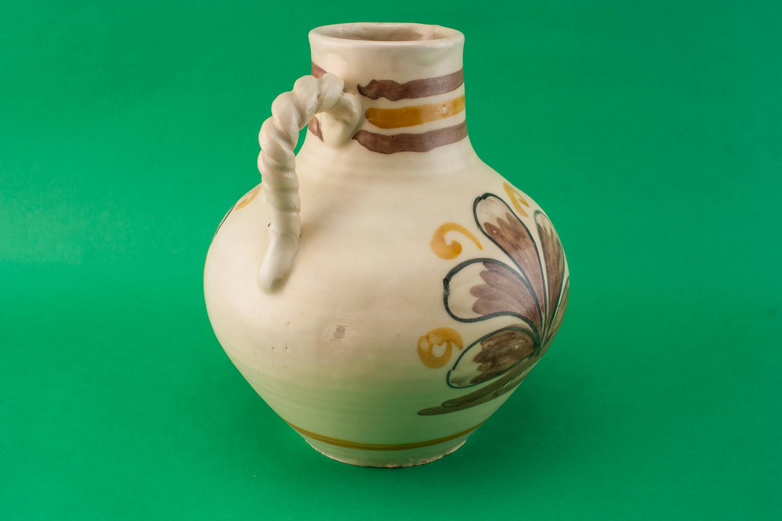 Bold Vintage Wine — Brown pottery jug 1