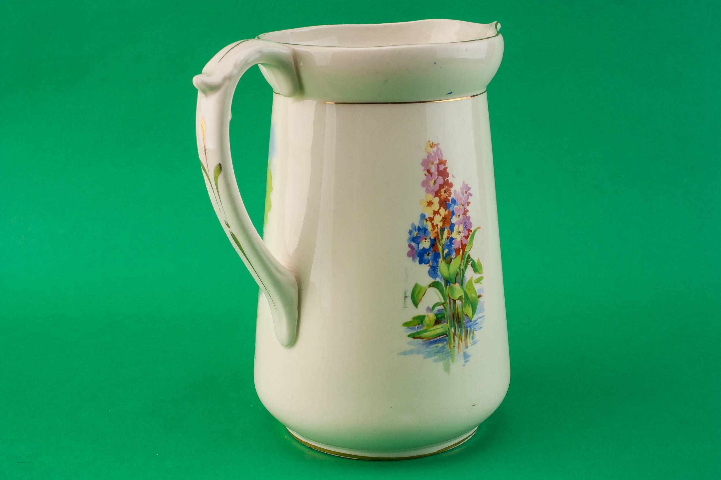 Art Deco Vintage — Art Deco water jug 1