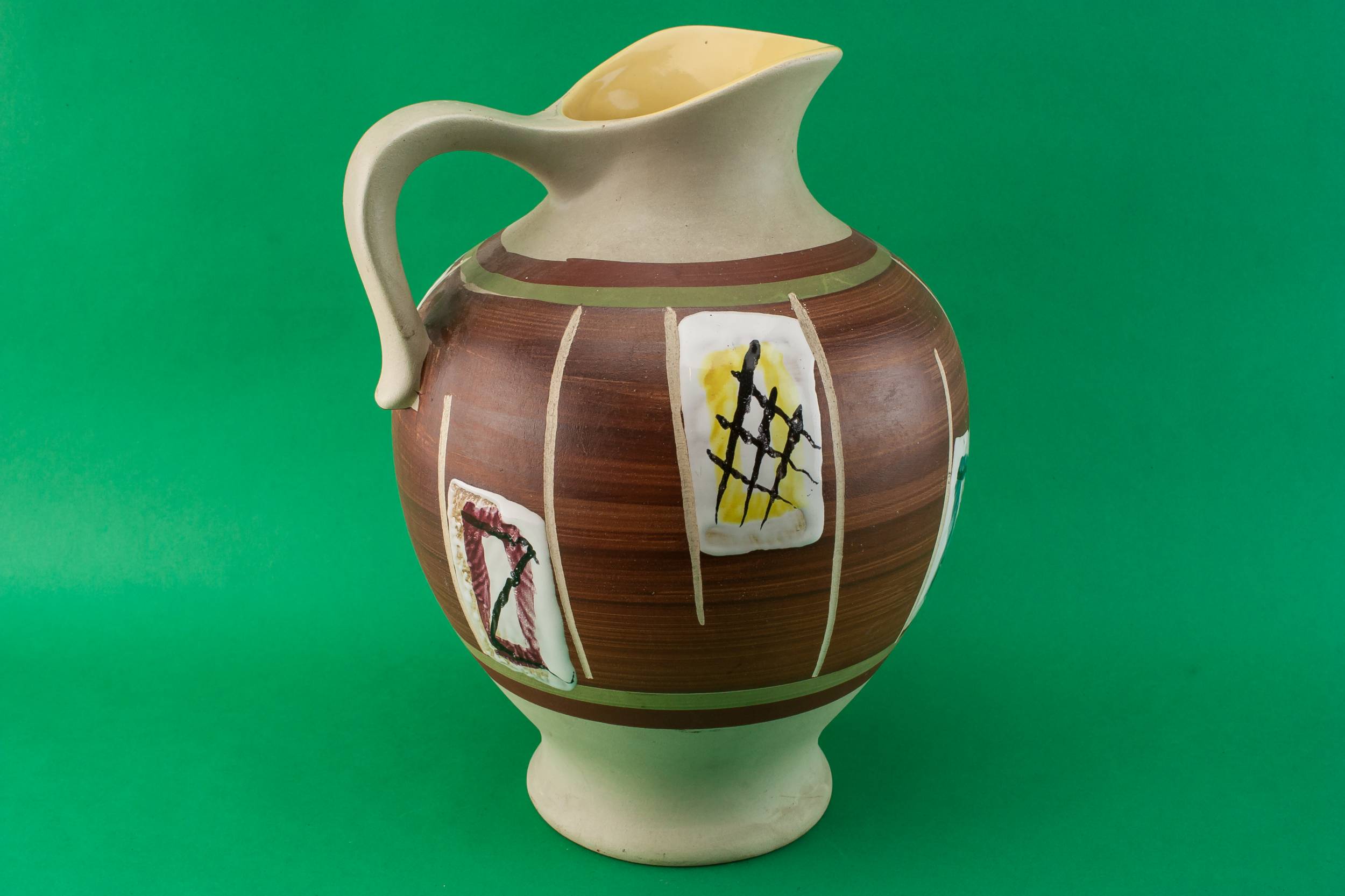 Imposing Modernist Abstract — Large globular vase 1