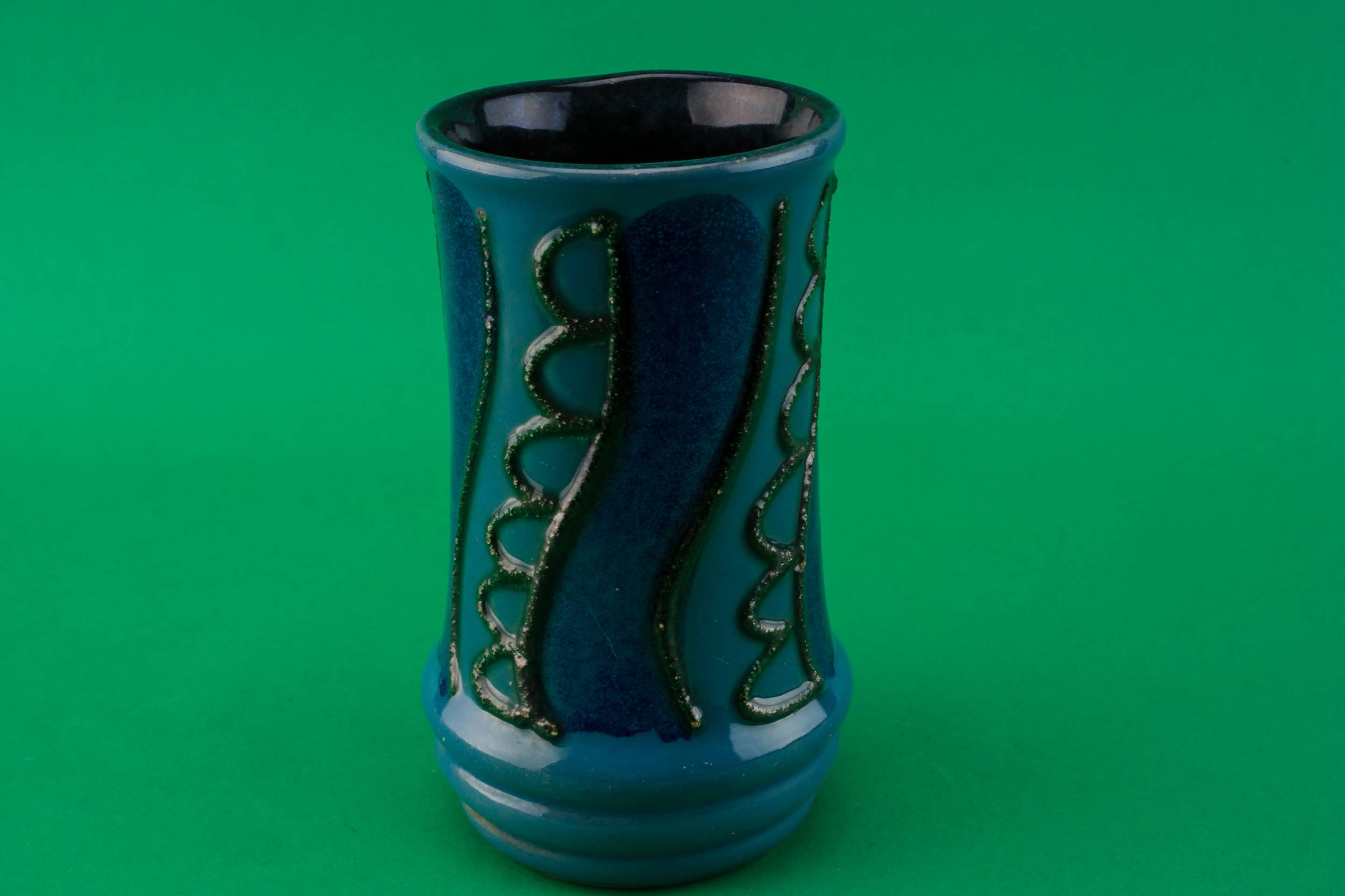 Elegant Modernist Small — Modernist pottery vase