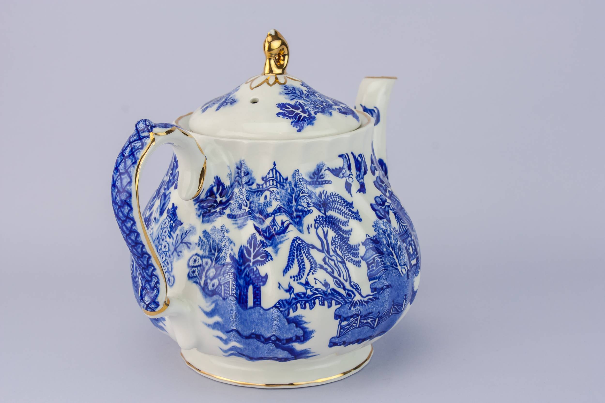 Blue And White — Traditional blue teapot 1