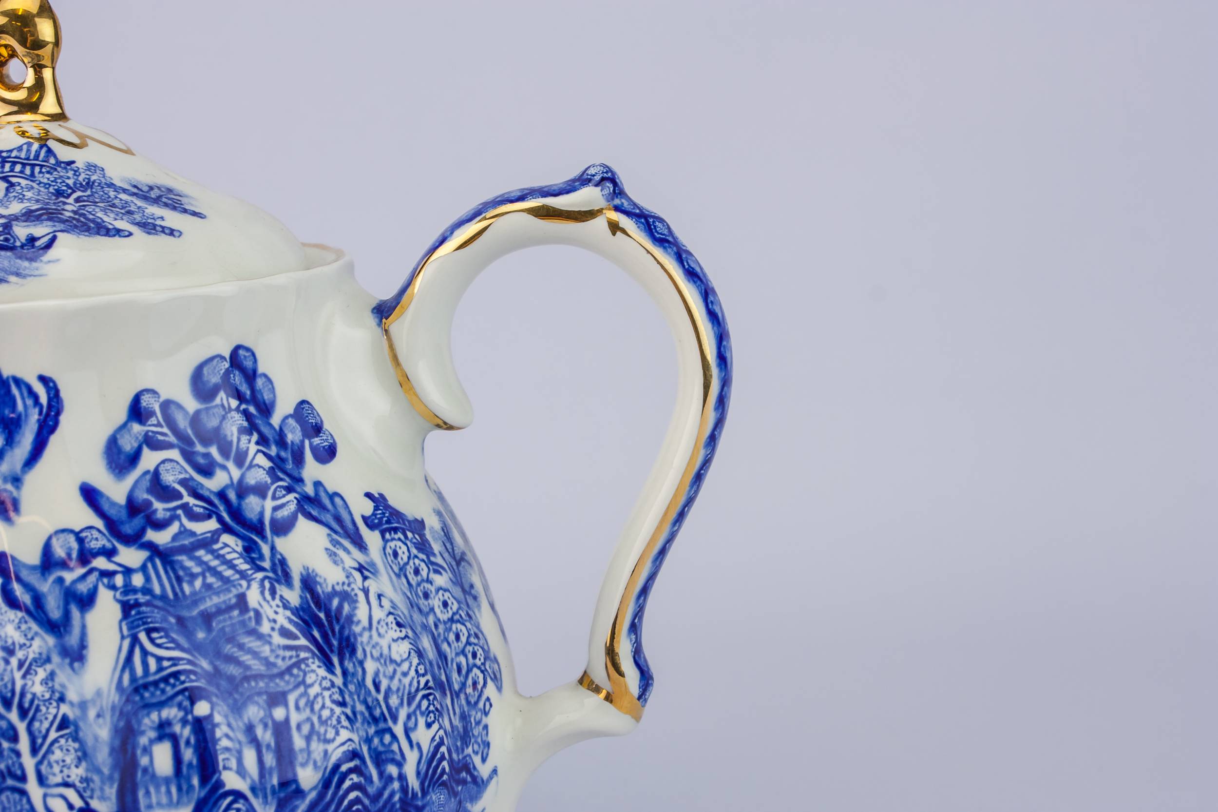 Blue And White — Traditional blue teapot 3