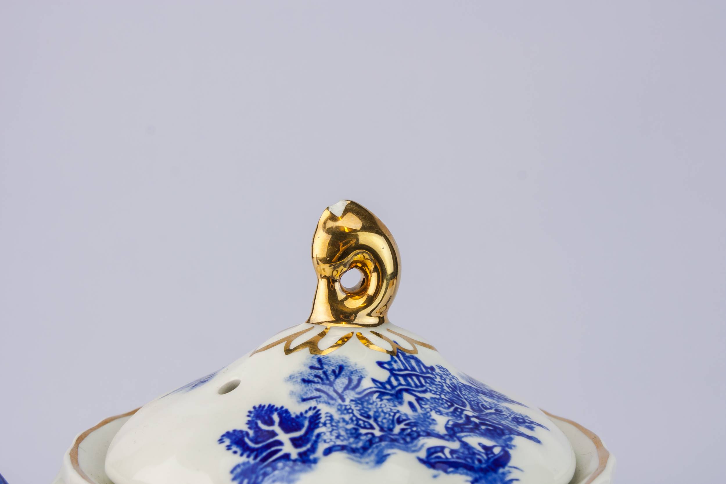 Blue And White — Traditional blue teapot 4