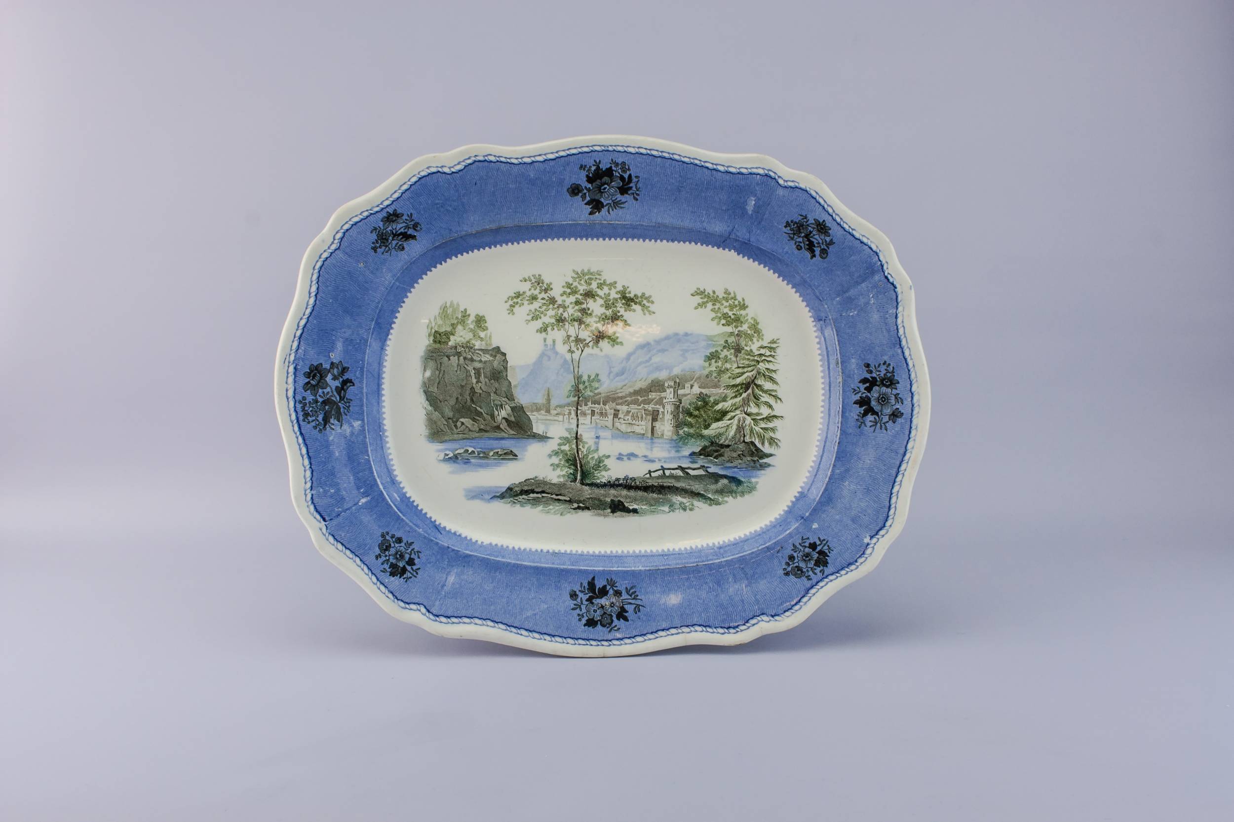 Elegant Pottery Landscape — Landscape serving platter