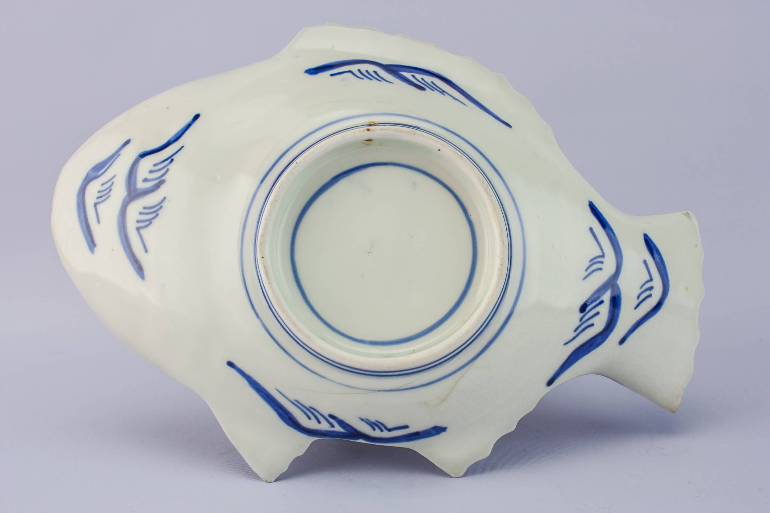 Antique Spectacular Porcelain — Imari fish shaped dish 2