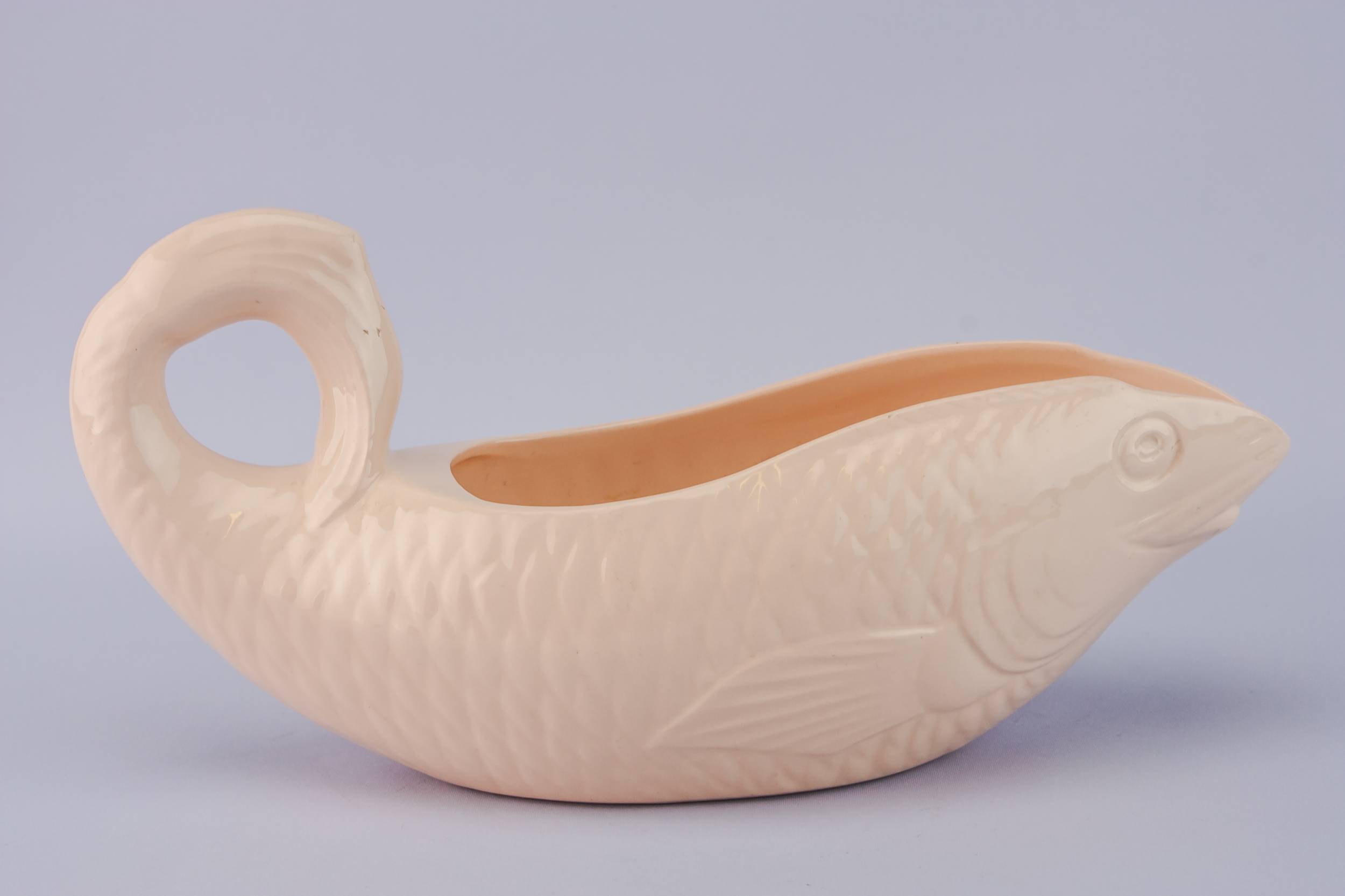 Art Deco Pottery — Art Deco pottery gravy boat 1