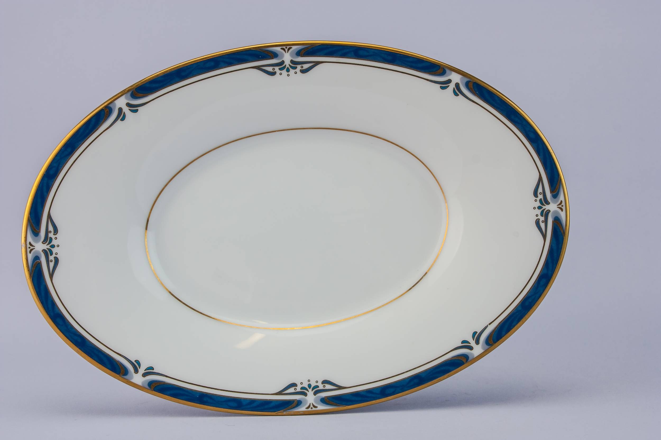 Vintage Mid-Century Modern — Noritake gravy boat on stand 3