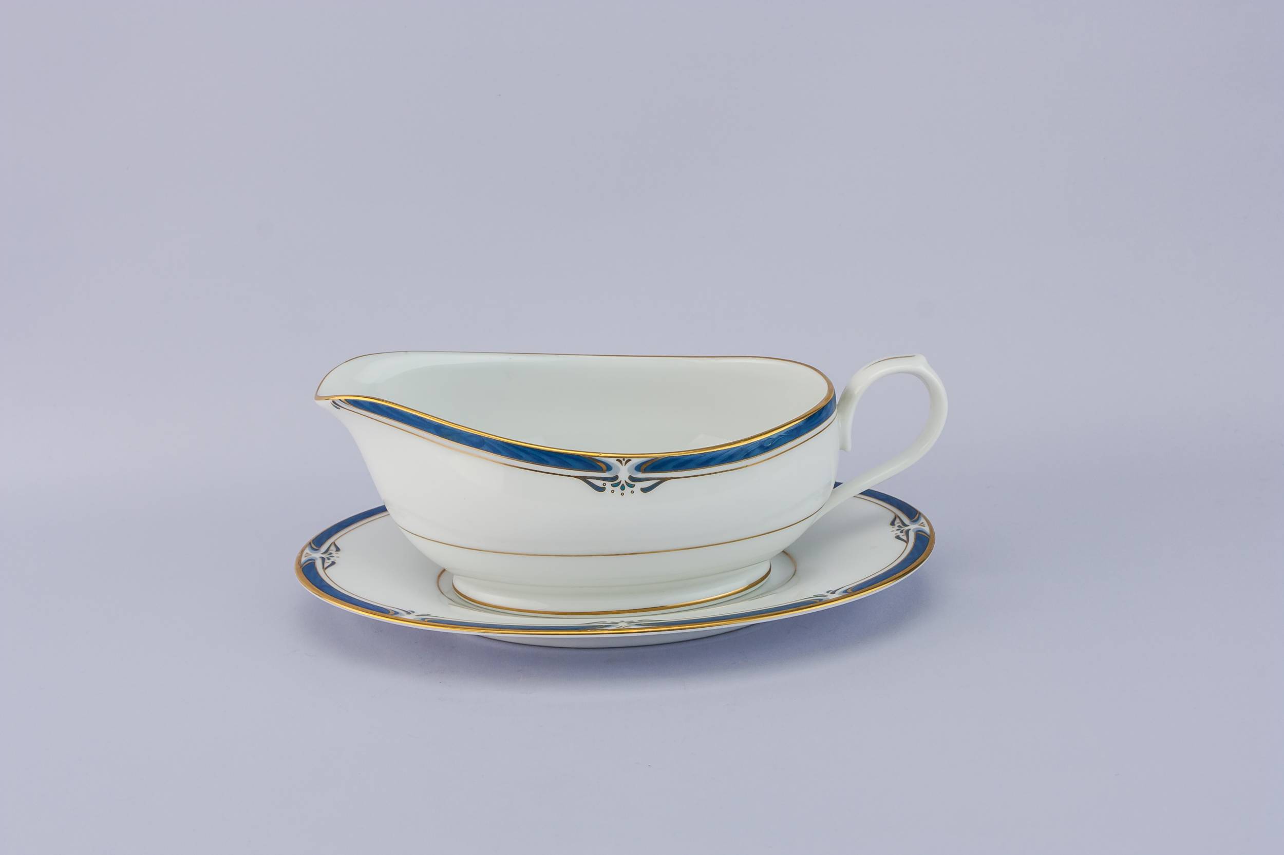 Vintage Mid-Century Modern — Noritake gravy boat on stand