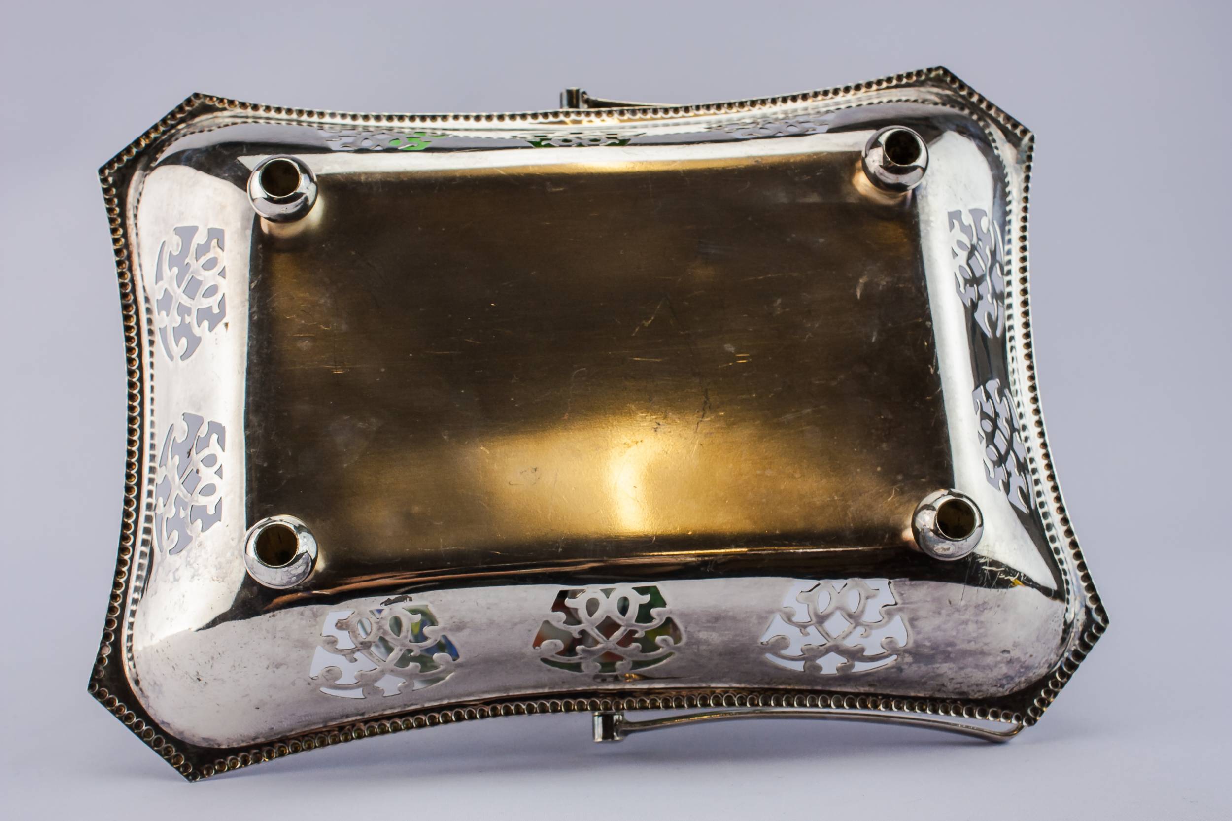 Vintage Attractive Silver — Silver plated metal bowl 5
