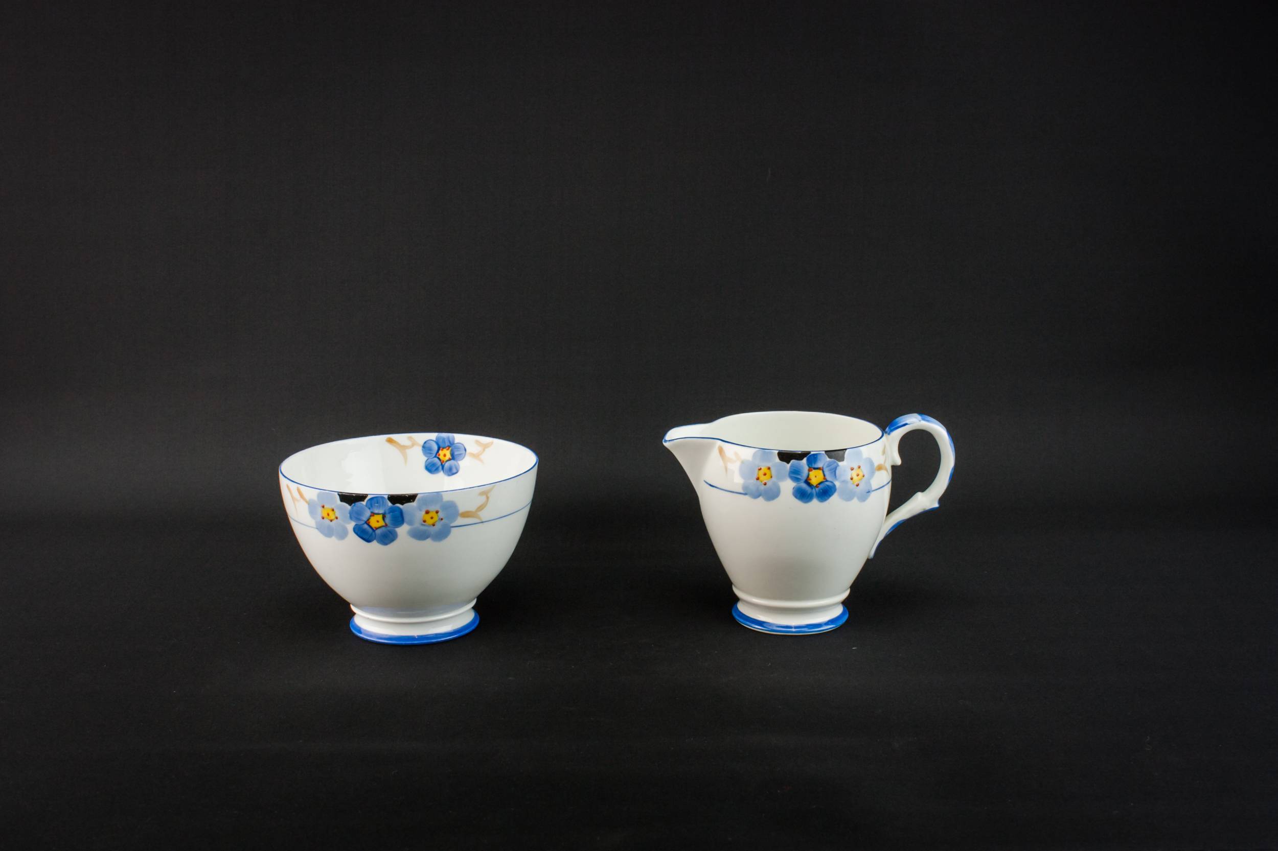Elegant Vintage SUGAR — Paragon sugar bowl & creamer
