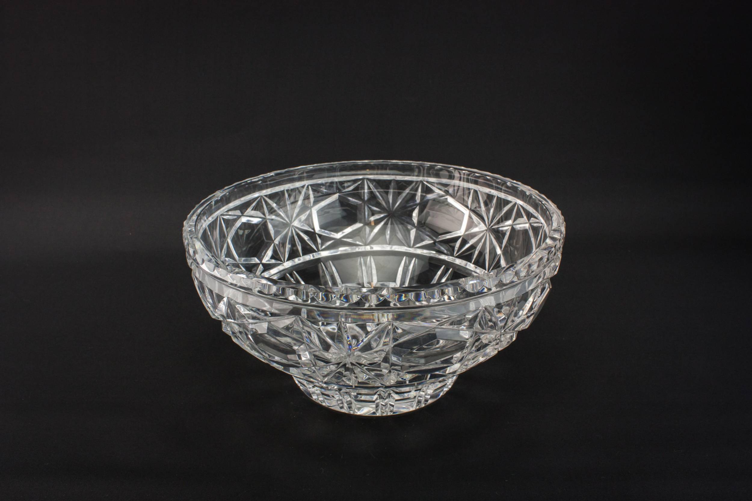 Glass Elegant Crosshatch — Modernist glass bowl
