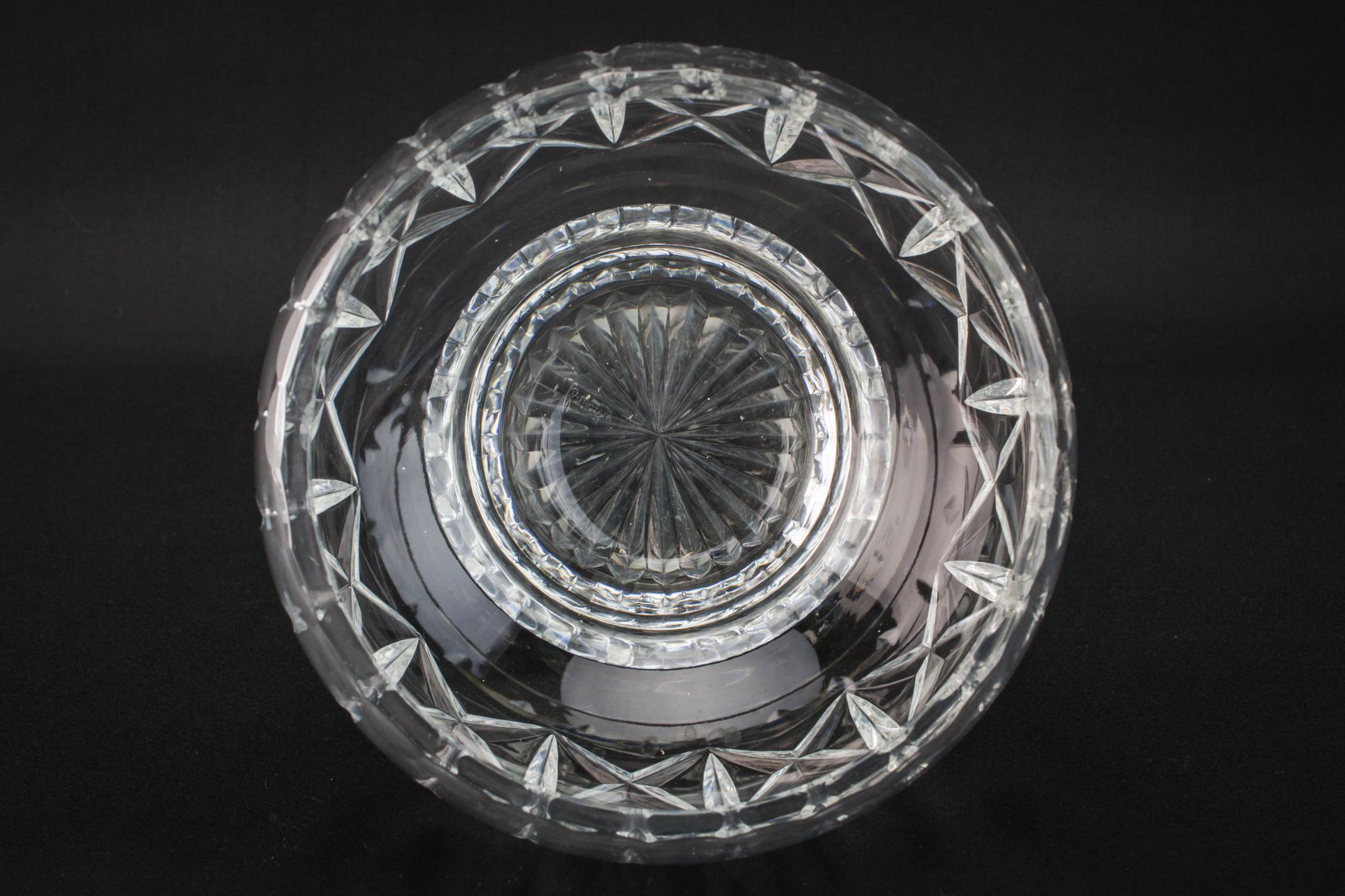 Vintage Elegant Serving — Retro cut glass serving bowl 1