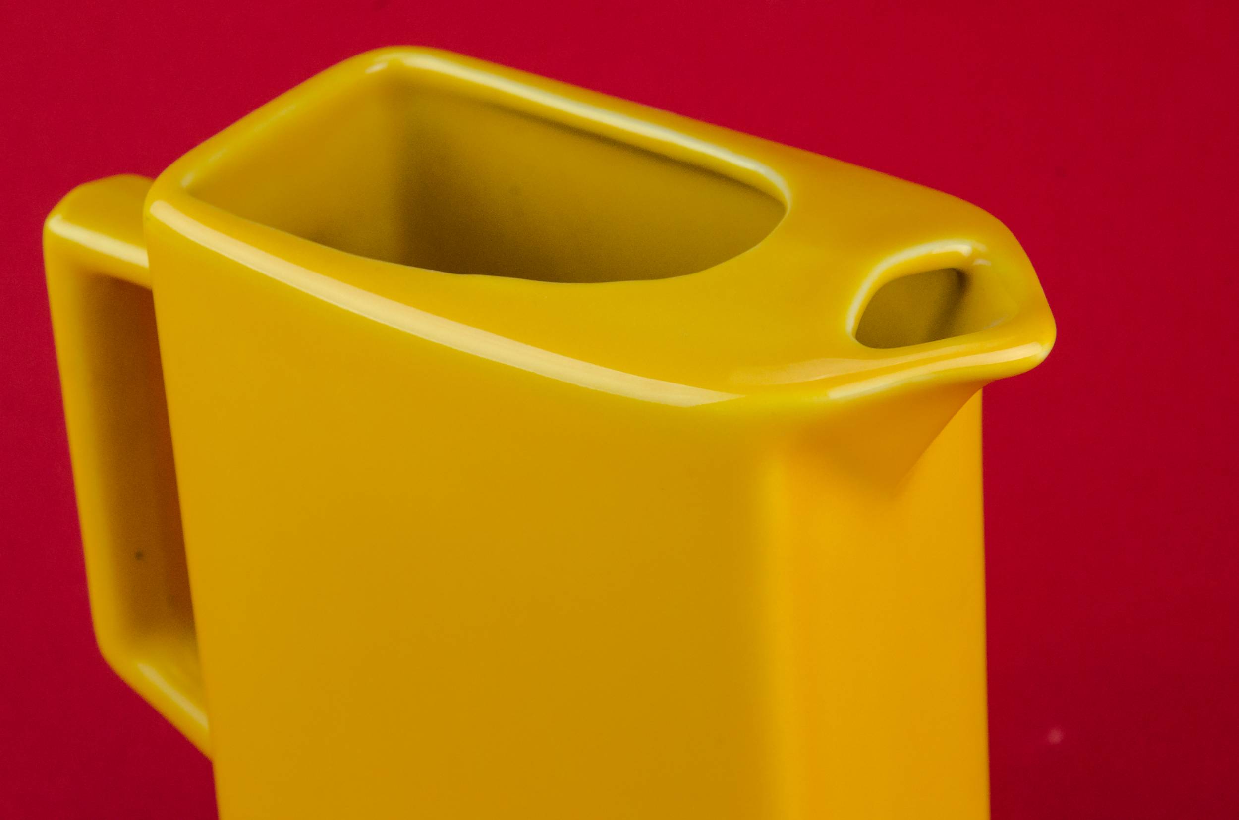 Vintage Beautiful Benson — Yellow water jug 1