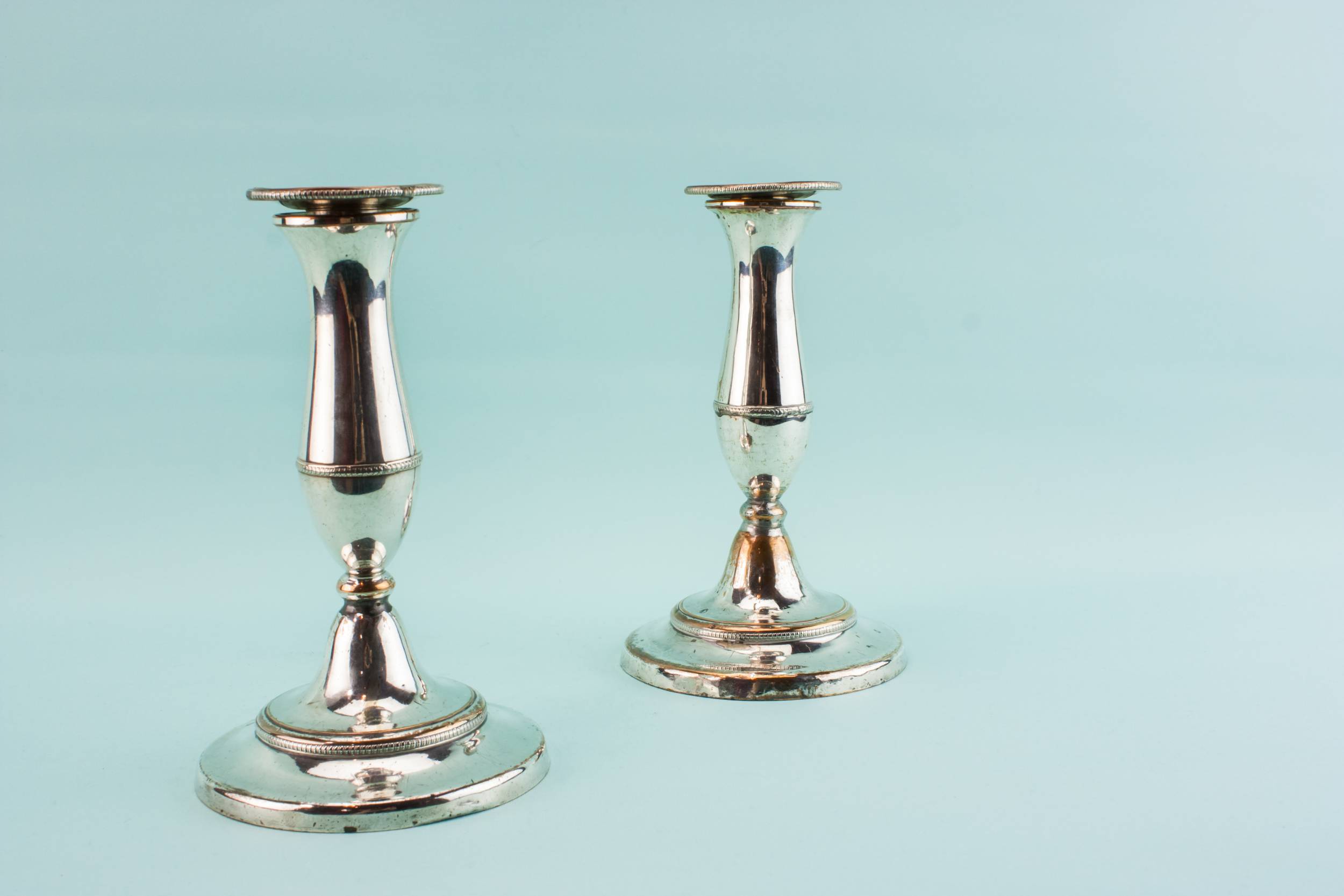Antique Medium Gift — Pair of medium candlesticks 1