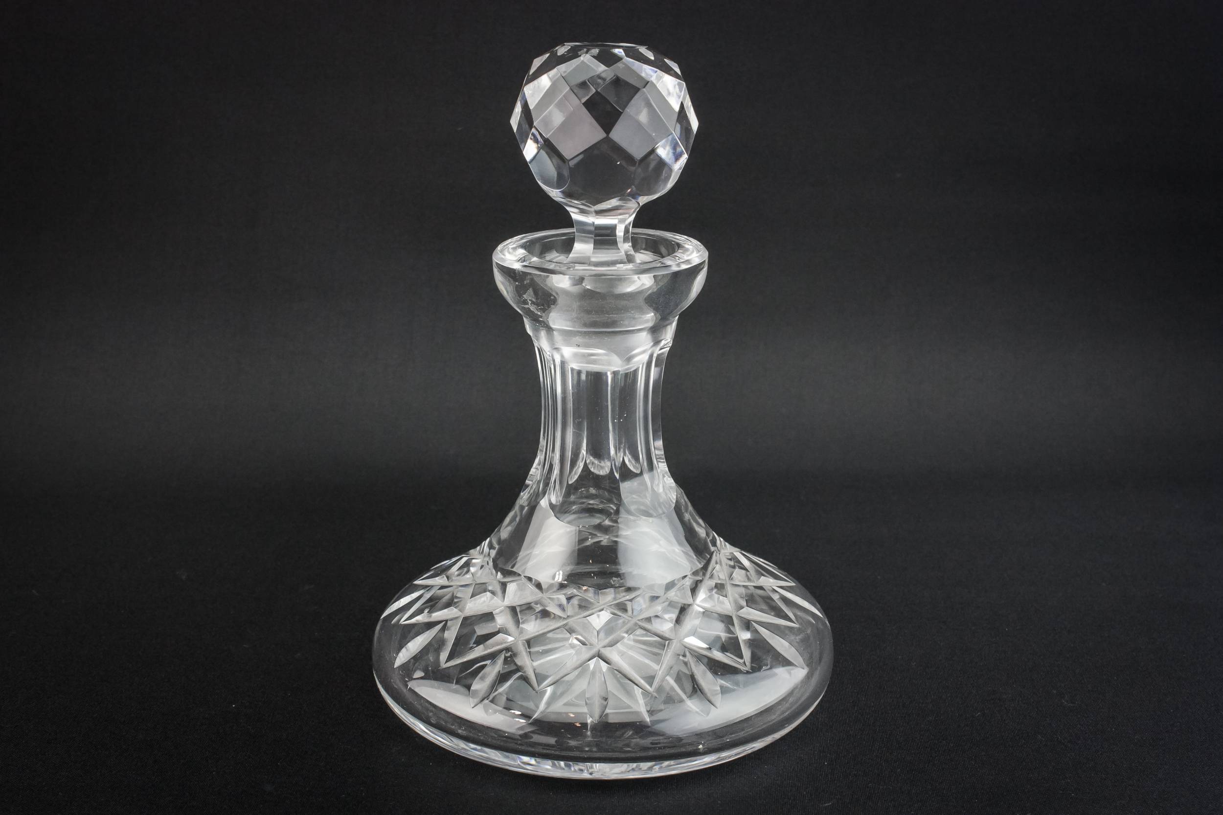 Vintage Retro Port — Small ship decanter