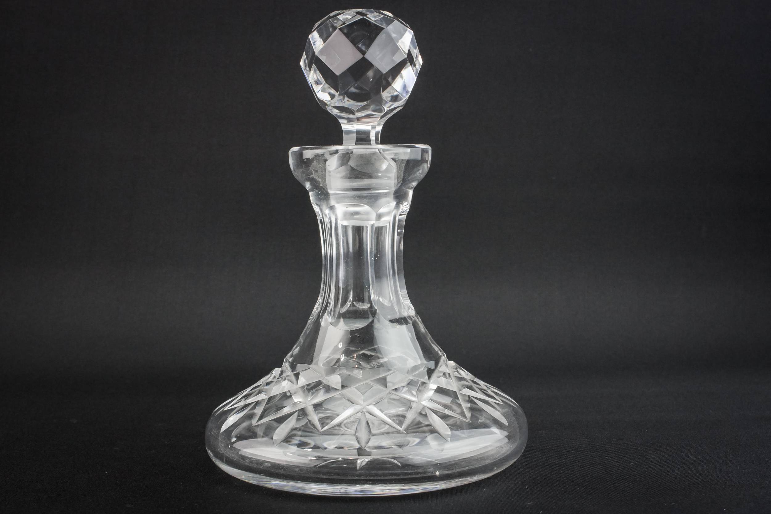 Vintage Retro Port — Small ship decanter 3
