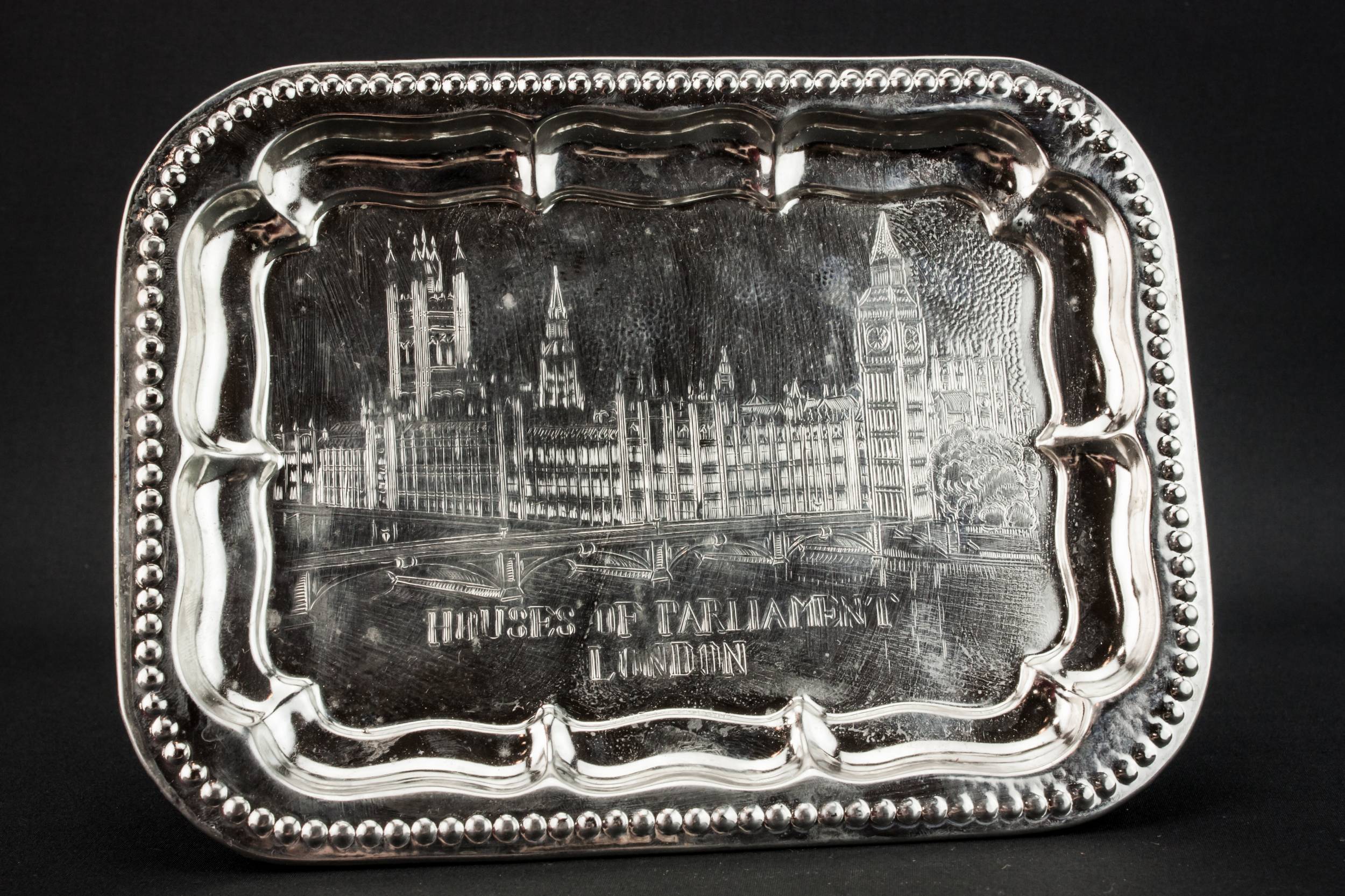 Moulded Vintage London — 6 London shot glasses 5