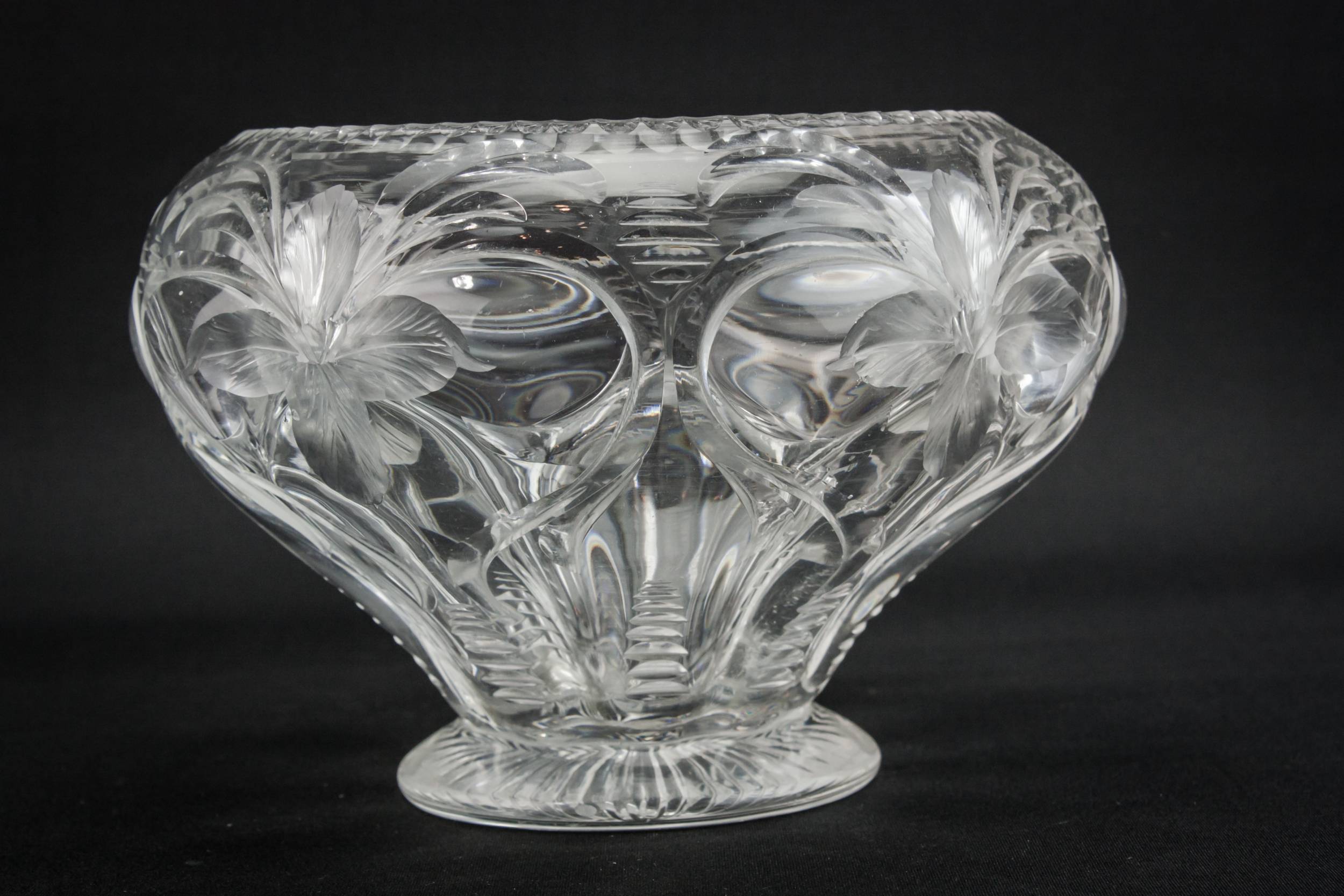 Mid-Century Modern Crystal — Mid-Century Modern glass vase 1