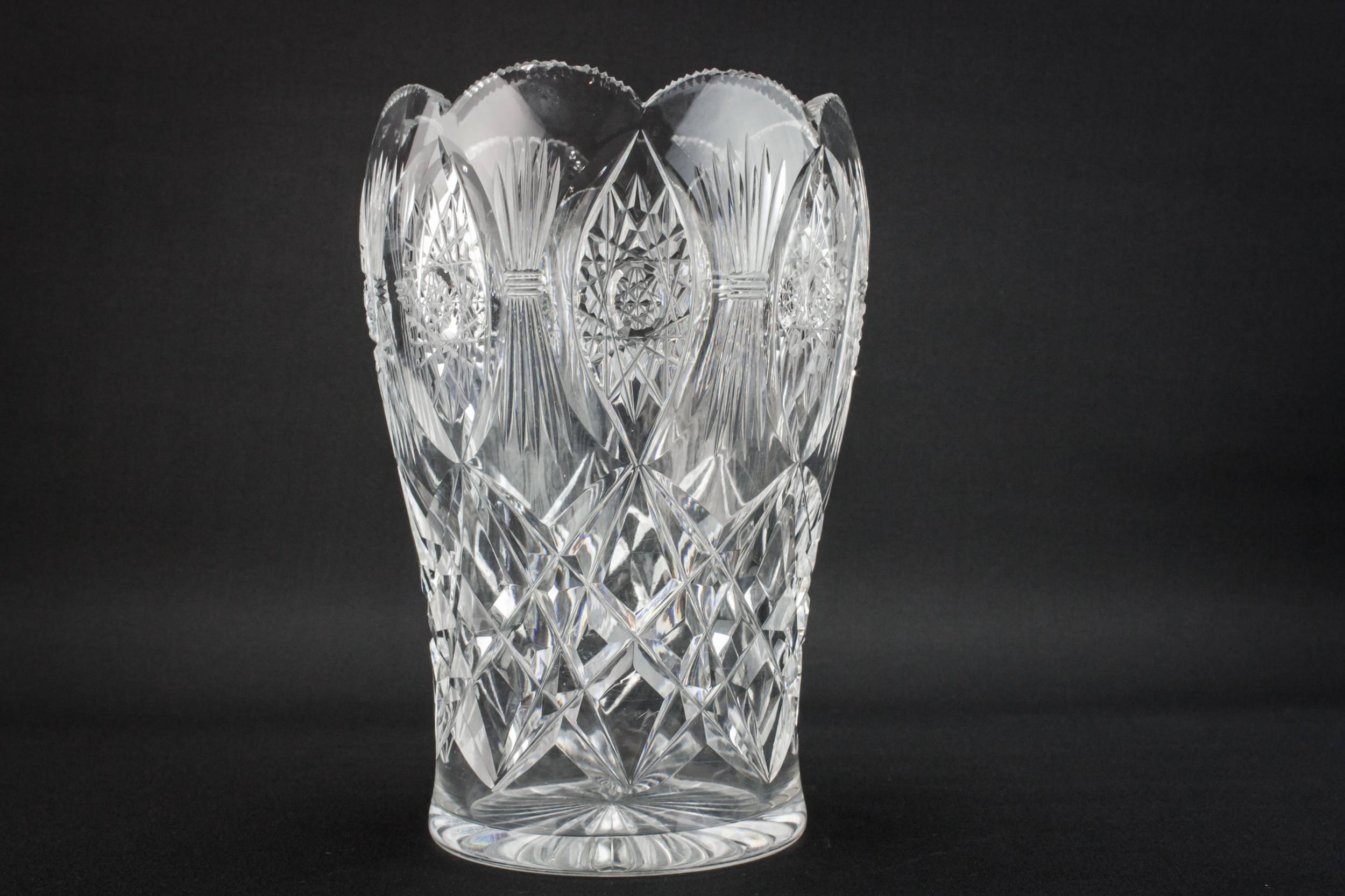 Glass Modernist Unique — Medium baluster vase 1