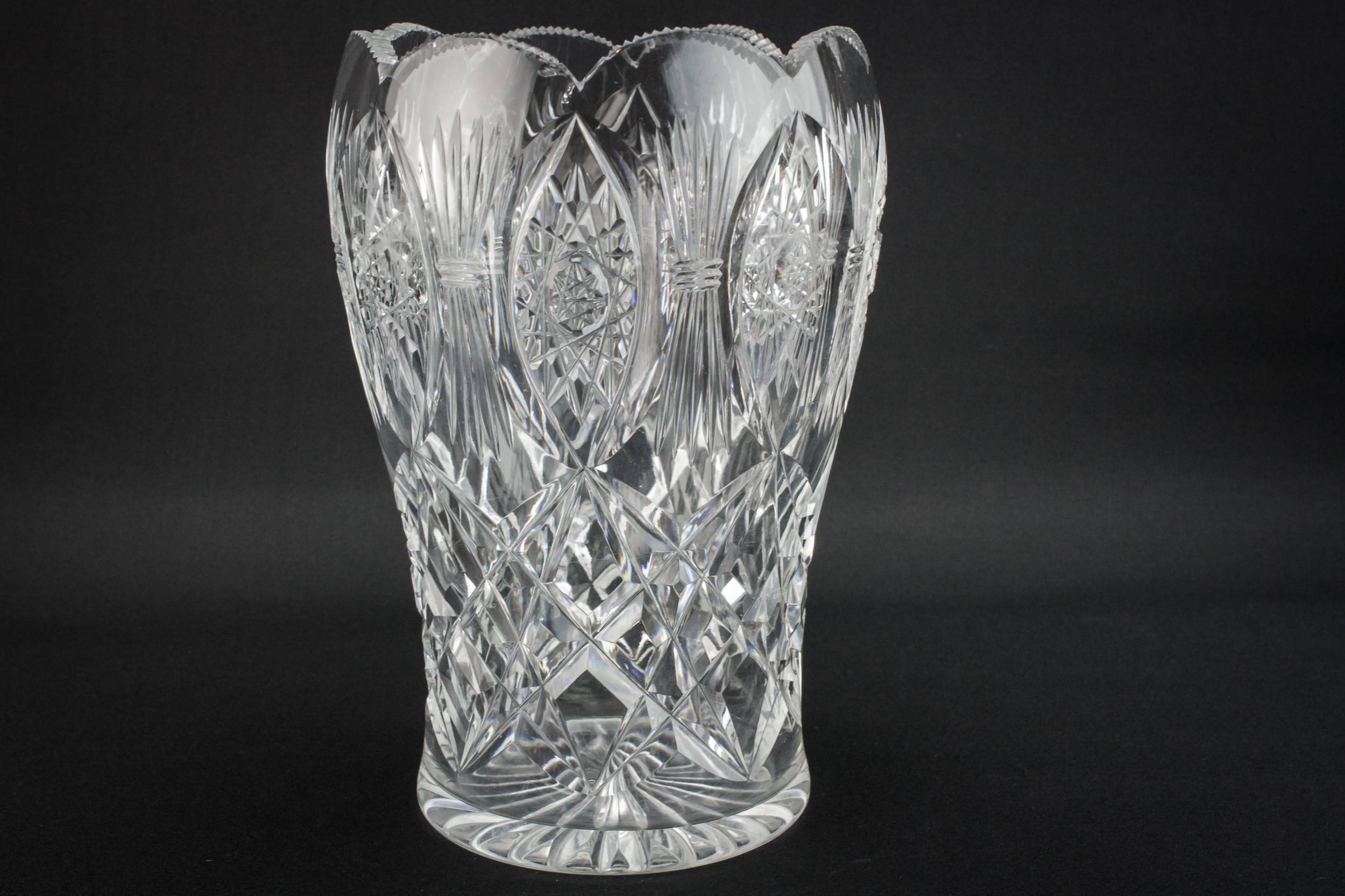 Glass Modernist Unique — Medium baluster vase 2