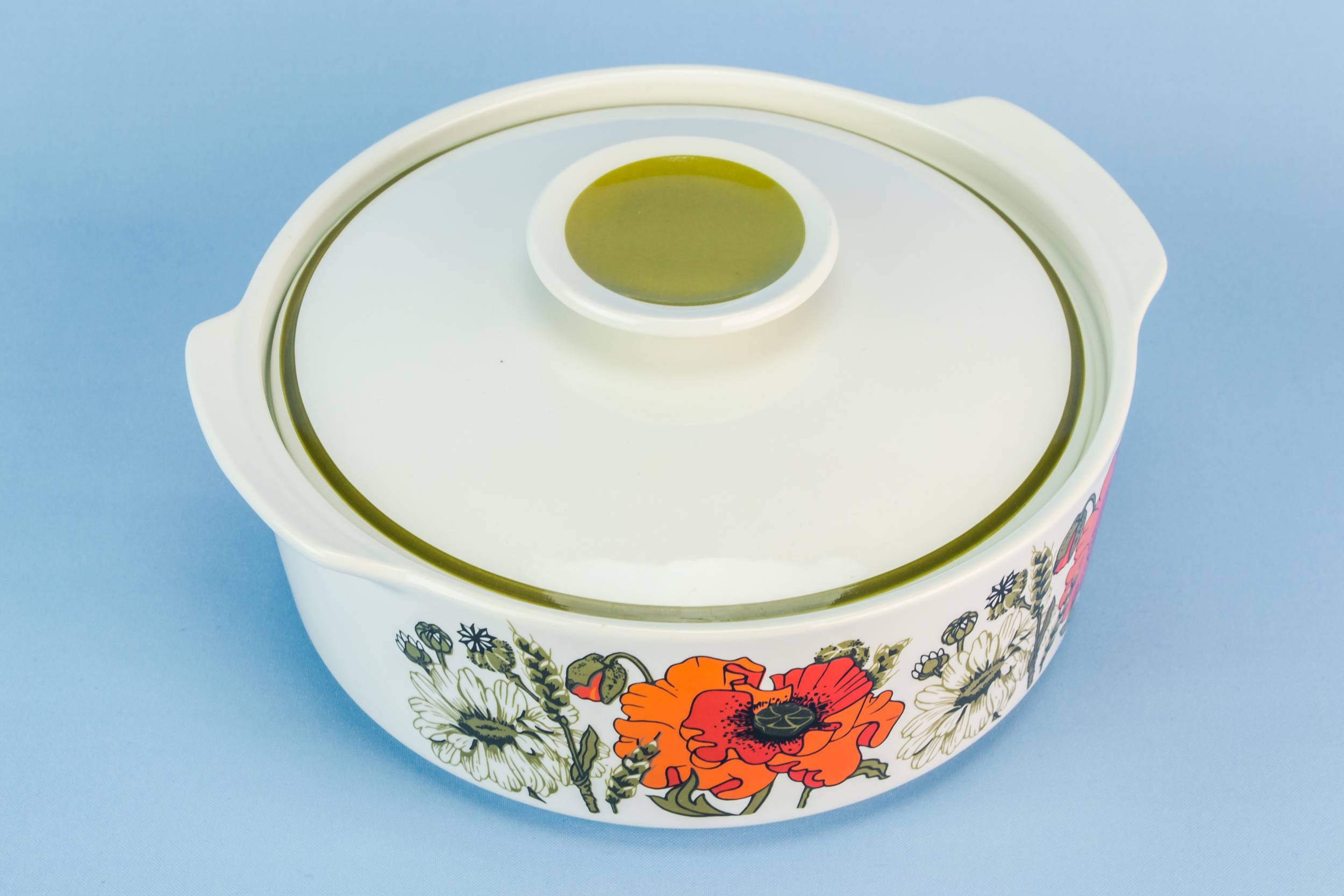 Elegant Vintage Poppies — Meakin poppies tureen 1