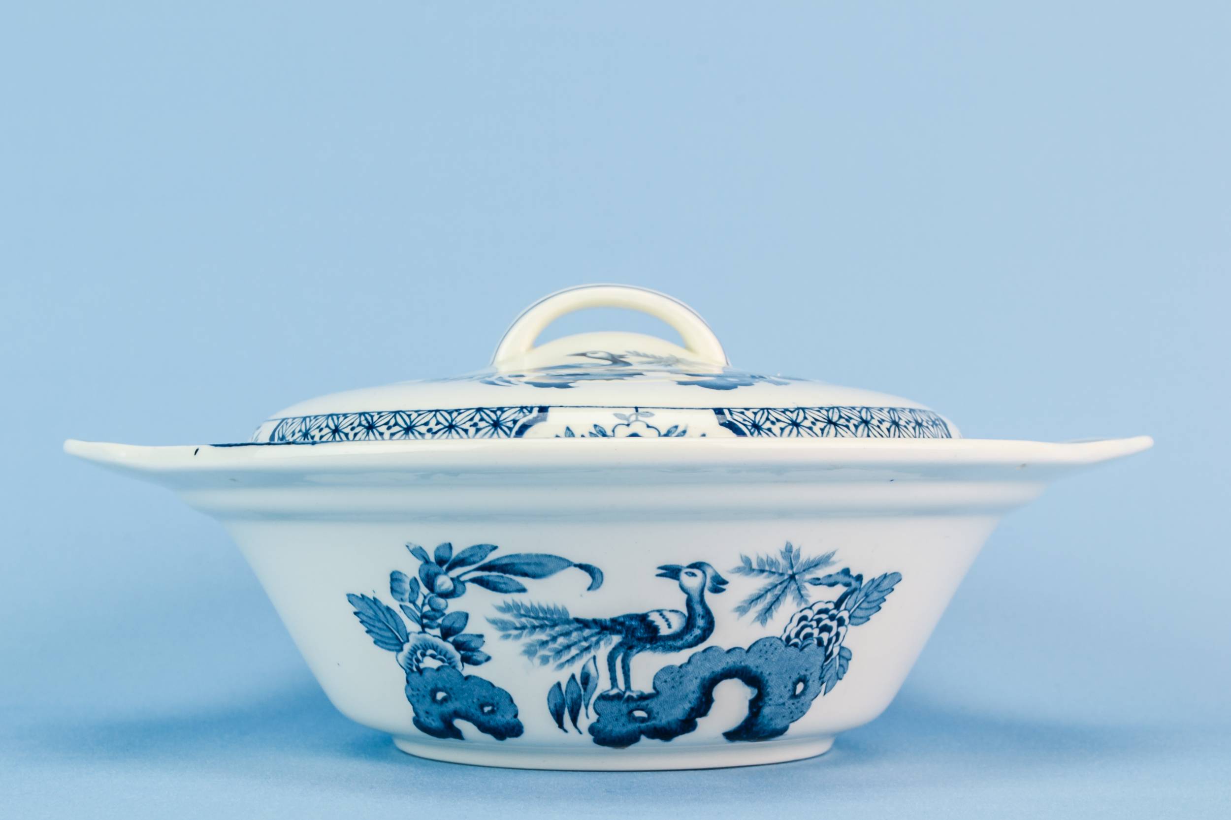 Antique Edwardian Small — Wood & Sons pottery tureen 1