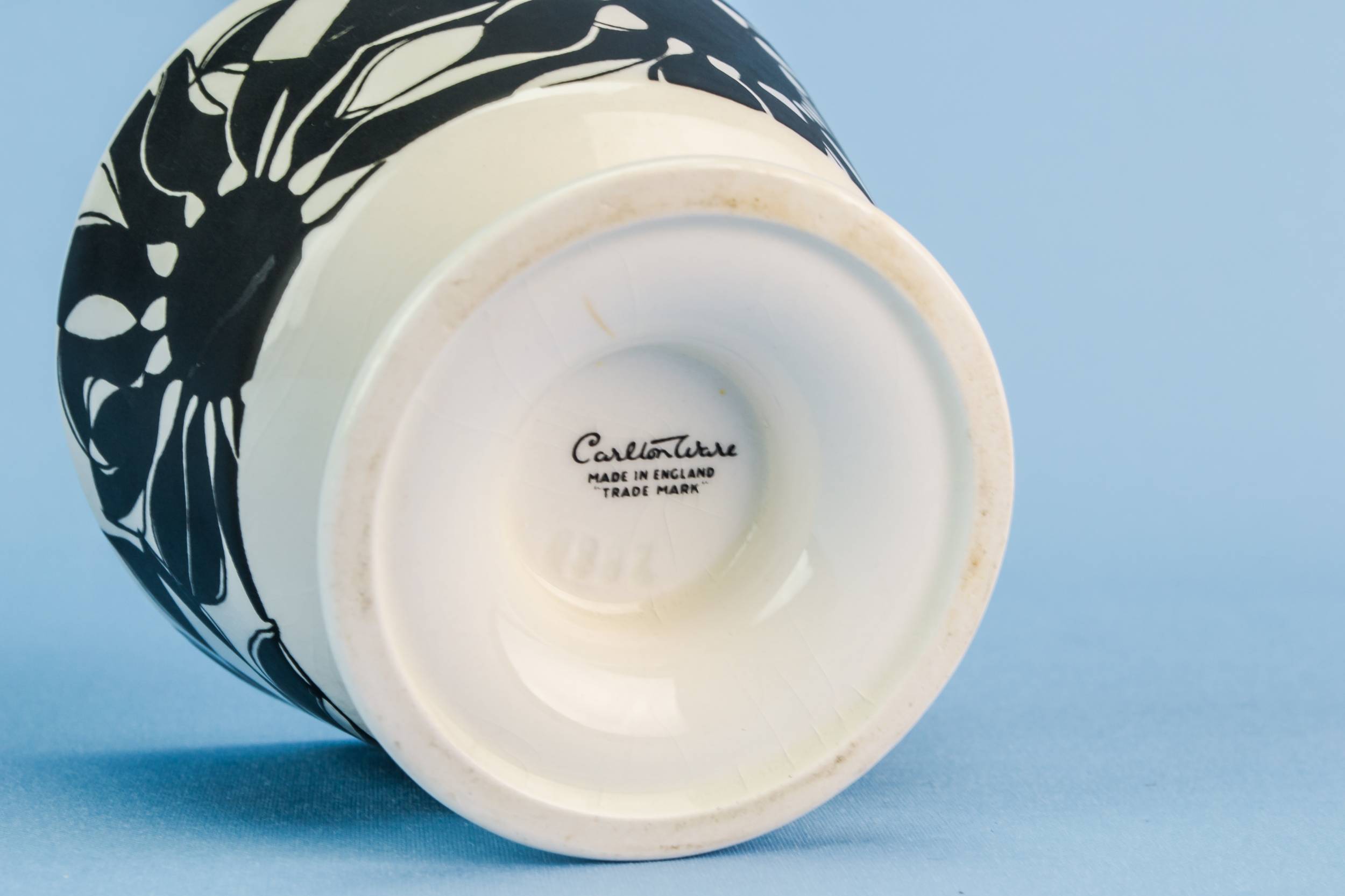 Slick Black Milk — Black creamer & sugar bowl 4