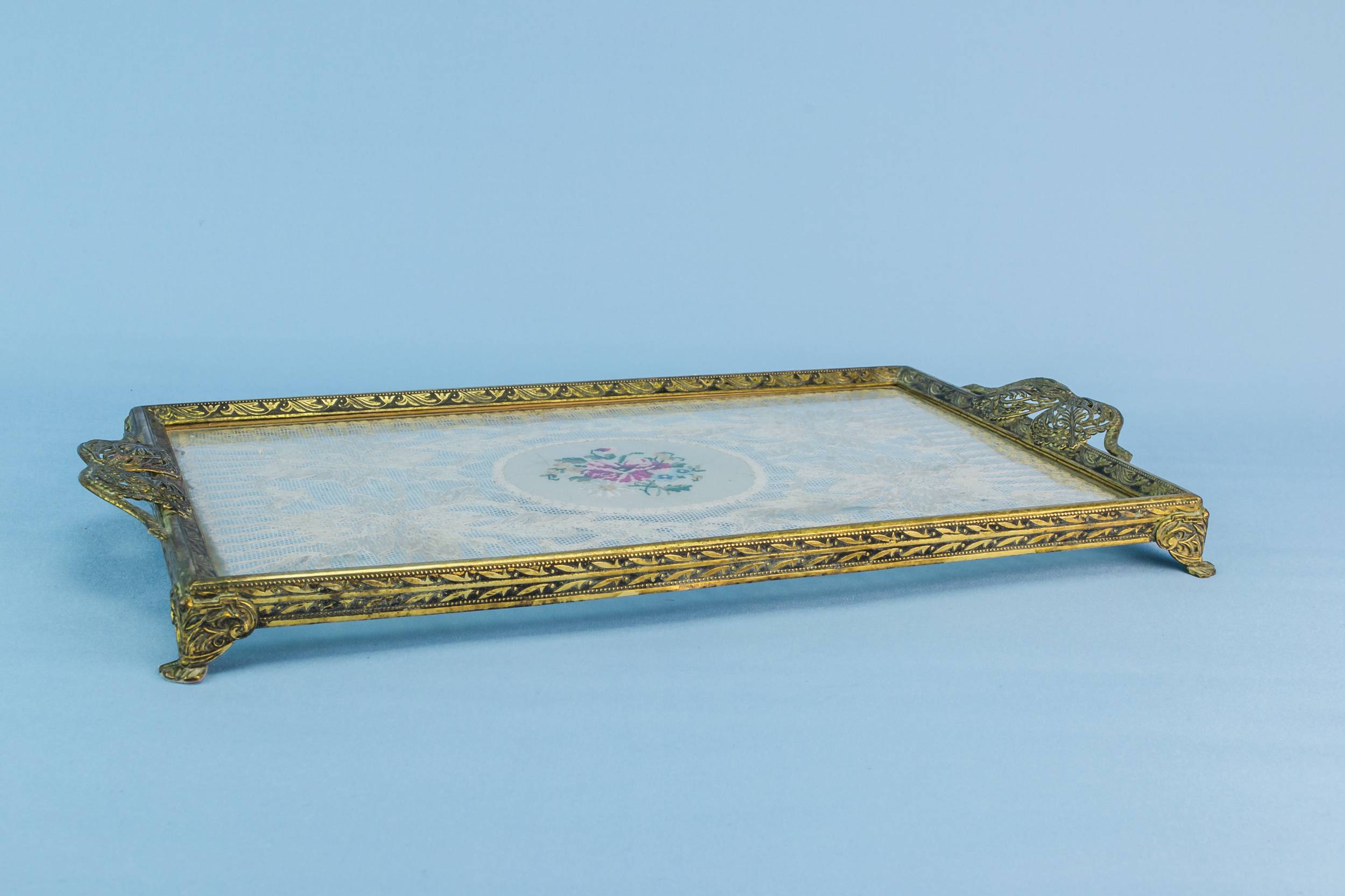 Spectacular Antique Medium — Lace lined tray 4