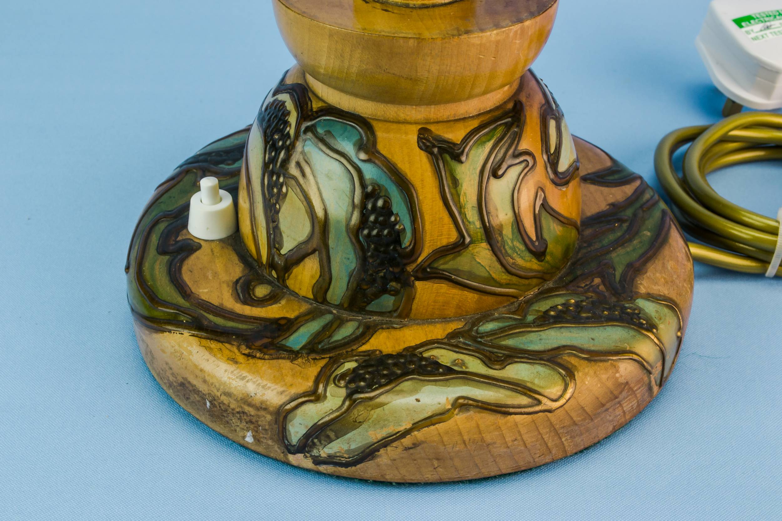 Art Deco Vintage — Art Deco wooden lamp 1