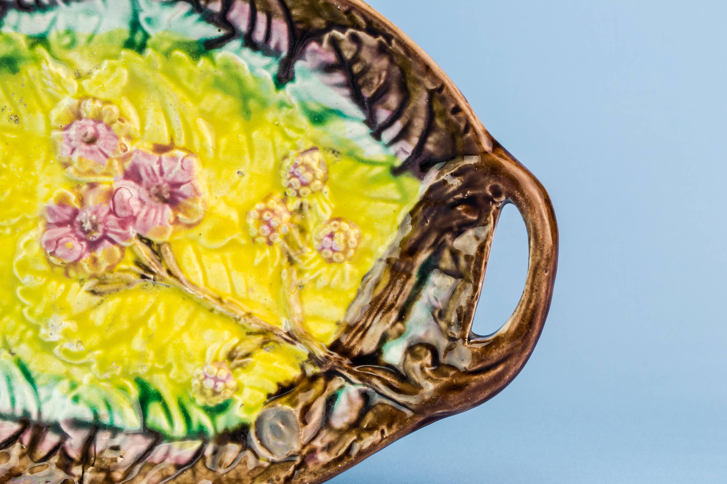 Victorian Yellow Floral — Majolica serving dish 1