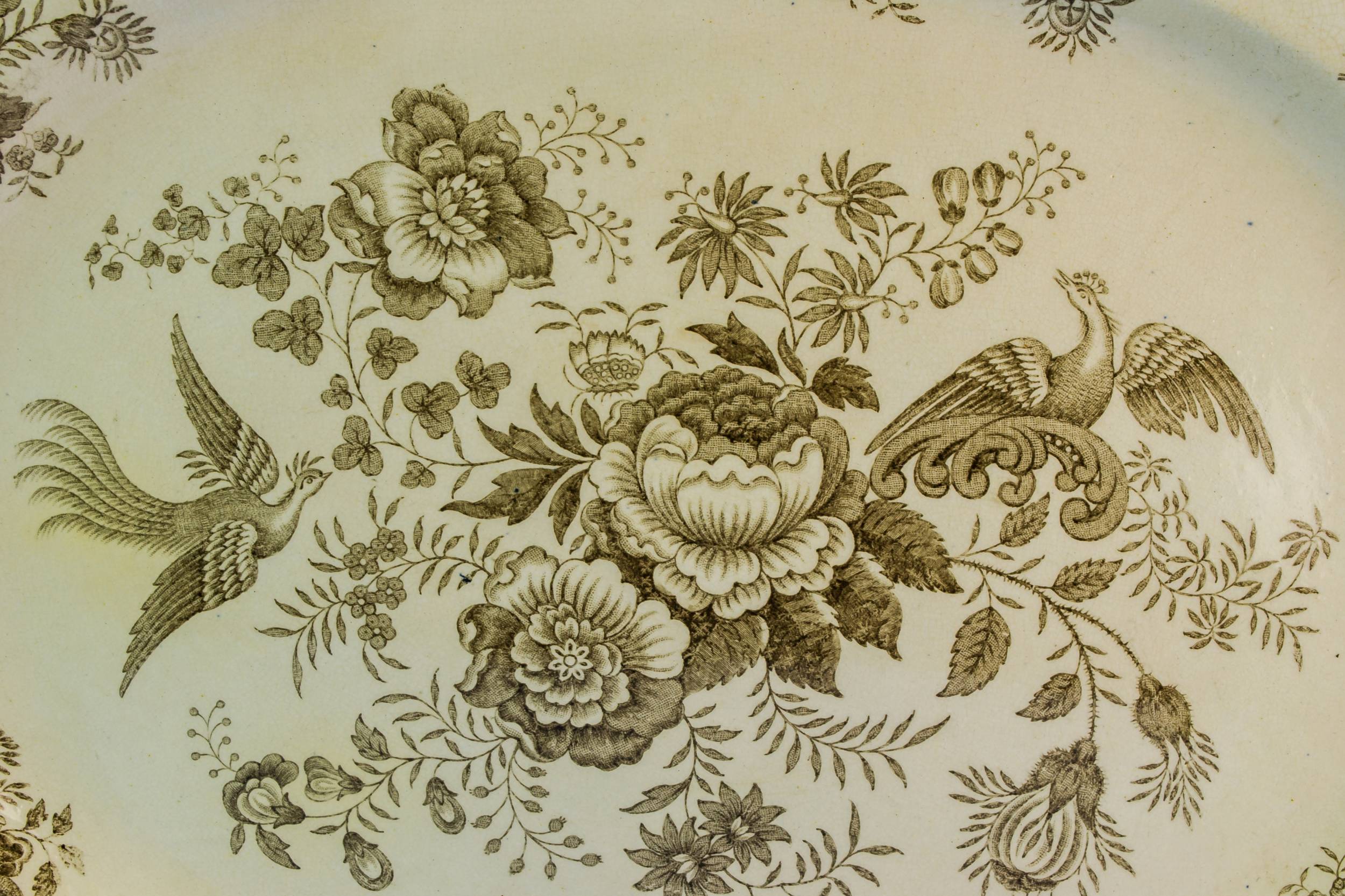 Opulent Antique Serving — High Victorian pottery platter 1