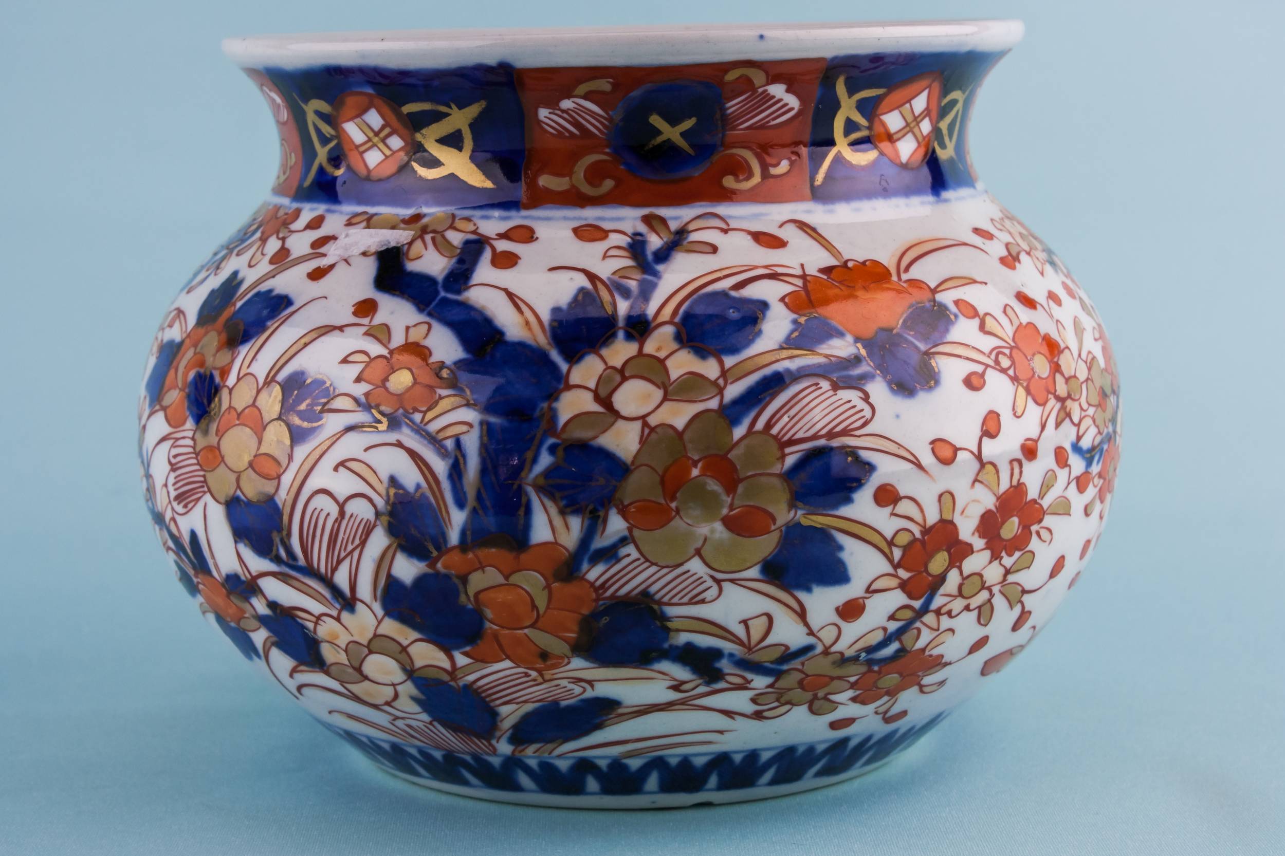 Antique Classical Floral — Porcelain Imari vase 2