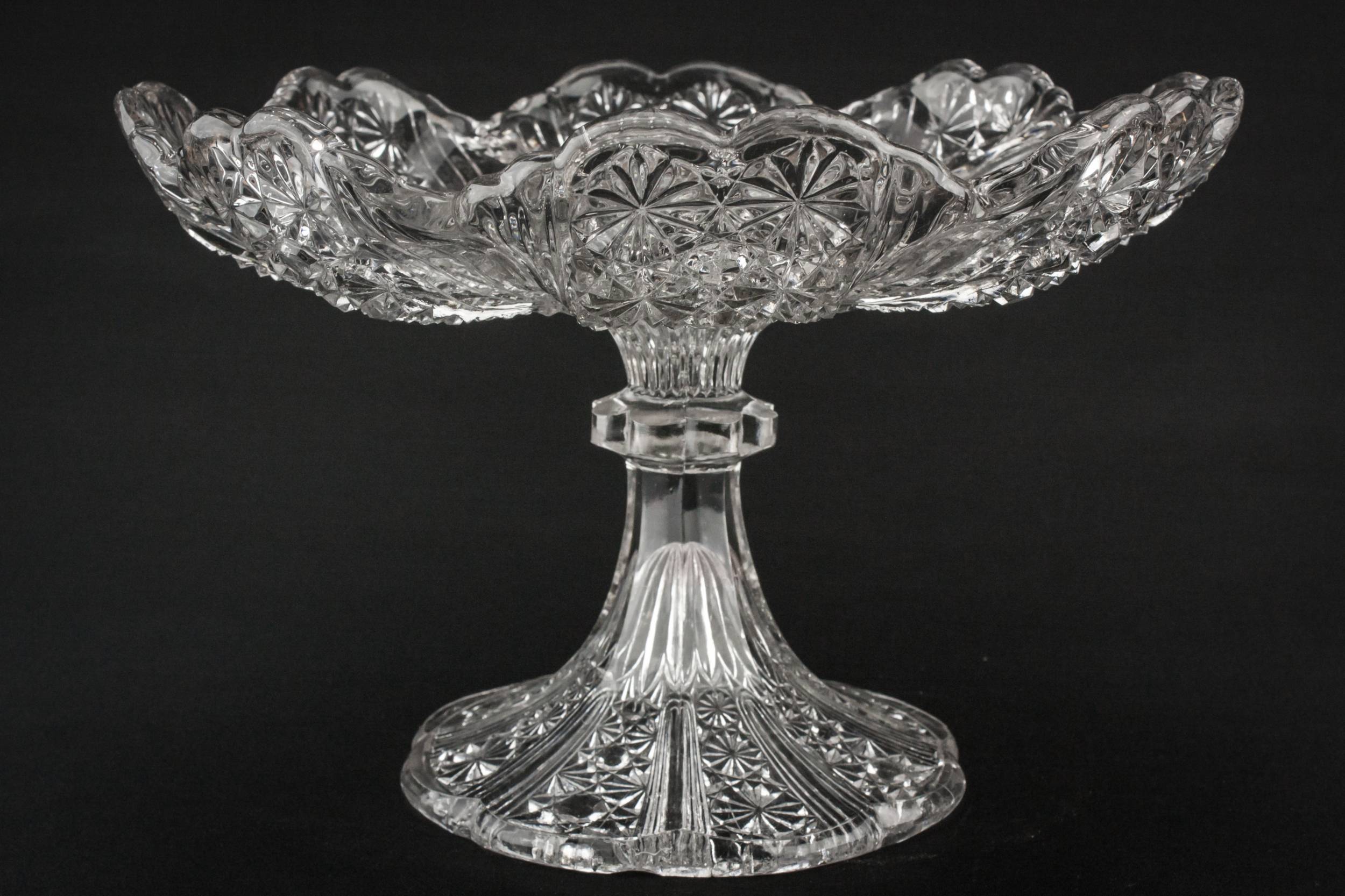 Large Traditional Pressed — Traditional cake stand 1