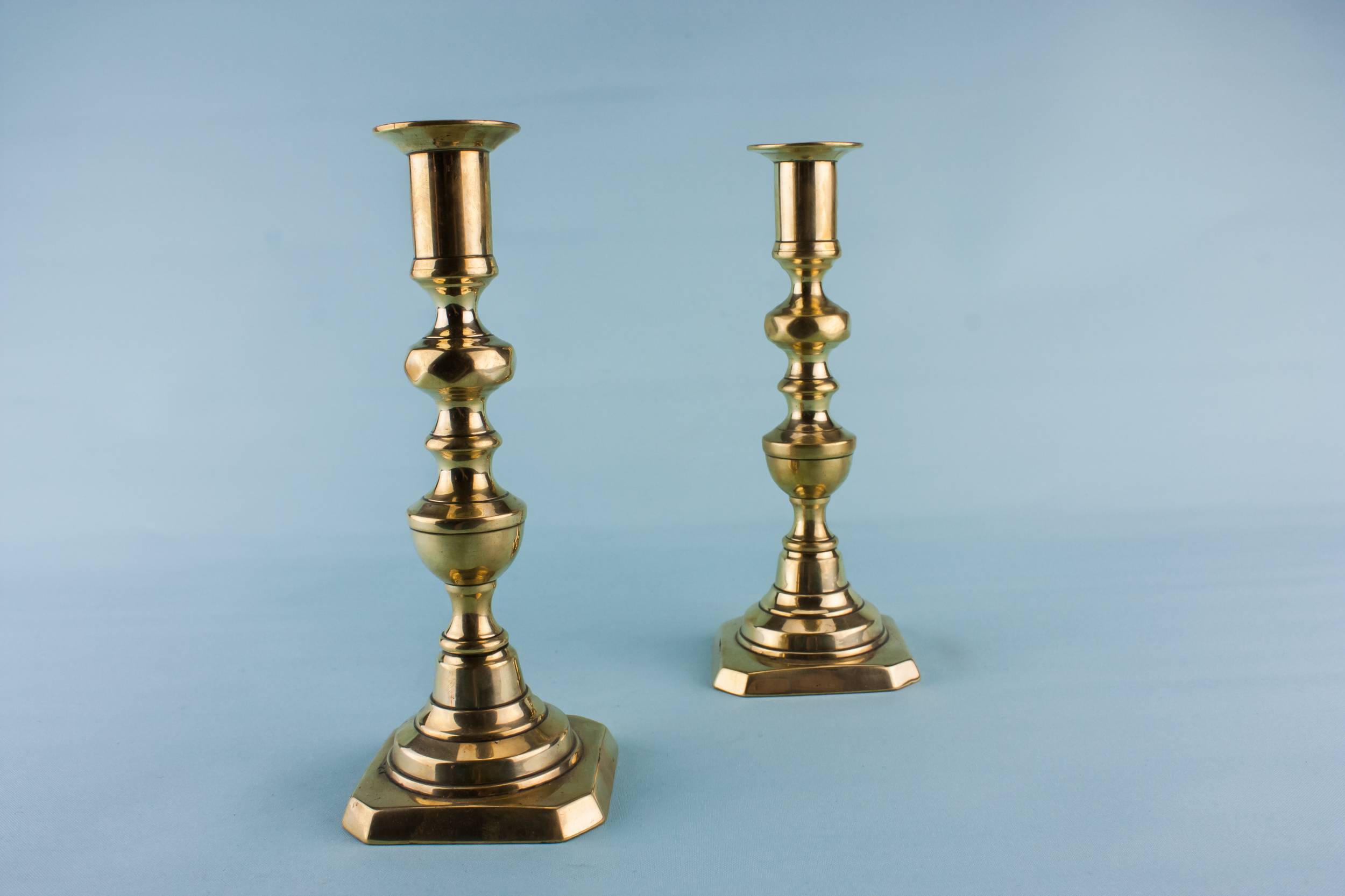 Antique Brass Decor — Pair of brass candlesticks 1