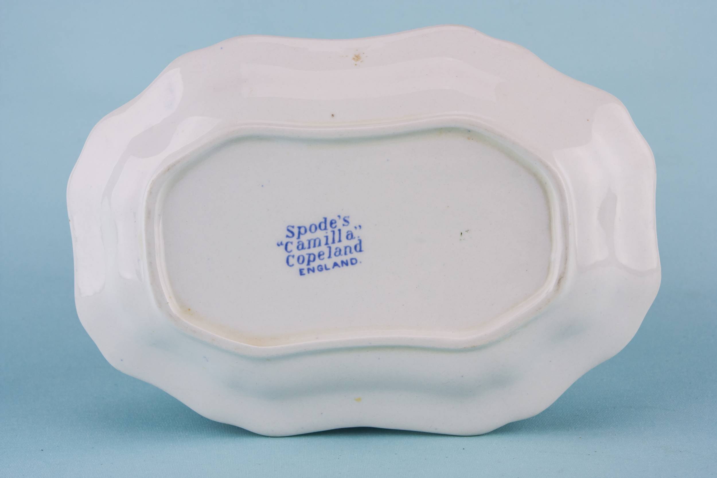 Elegant Blue And — Blue and white gravy boat 5